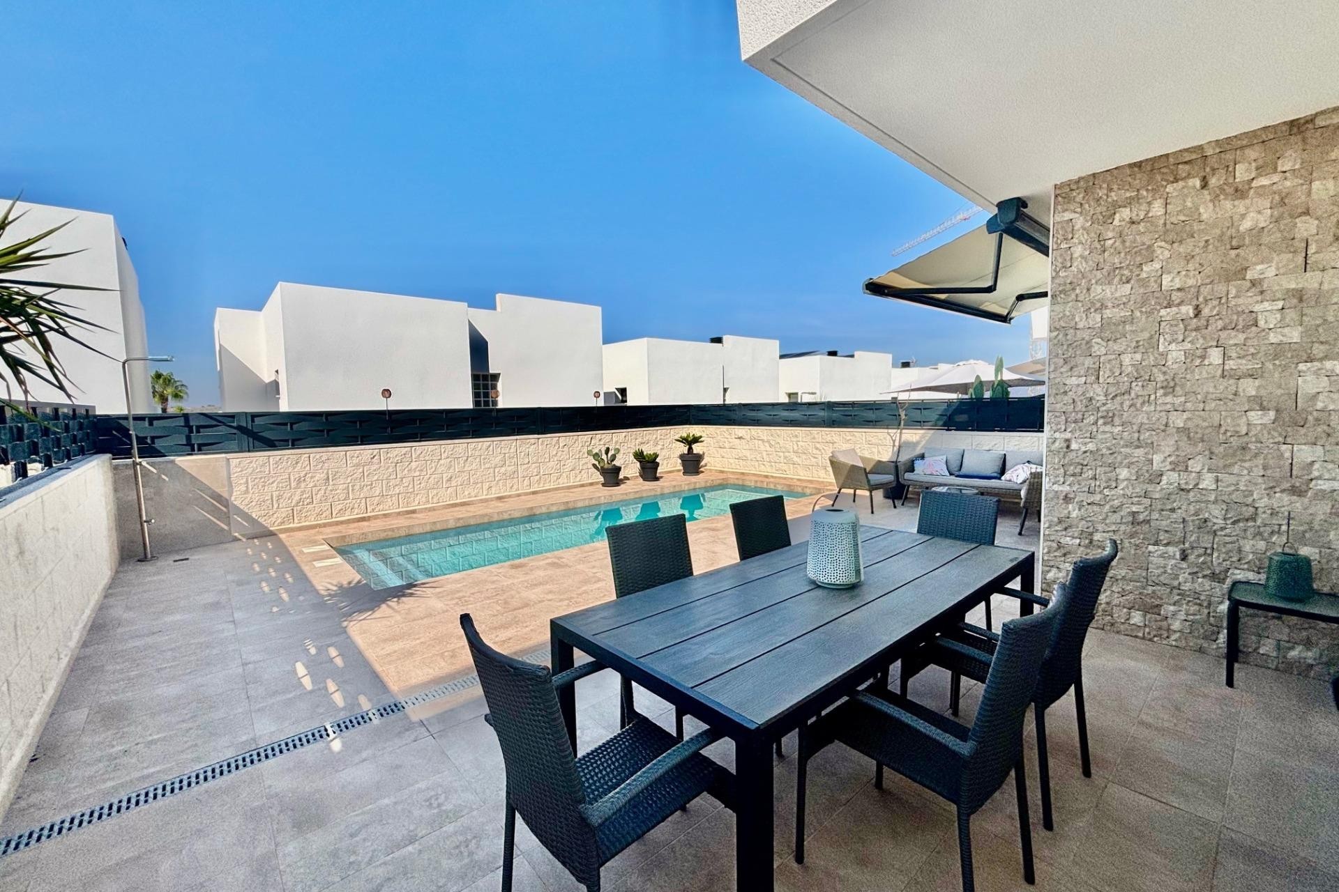 Brukt - Villa -
Benijofar - Pueblo 4