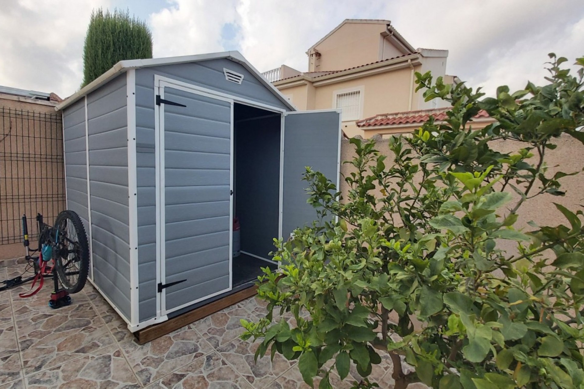 Brukt - Villa -
Benimar - Costa Blanca