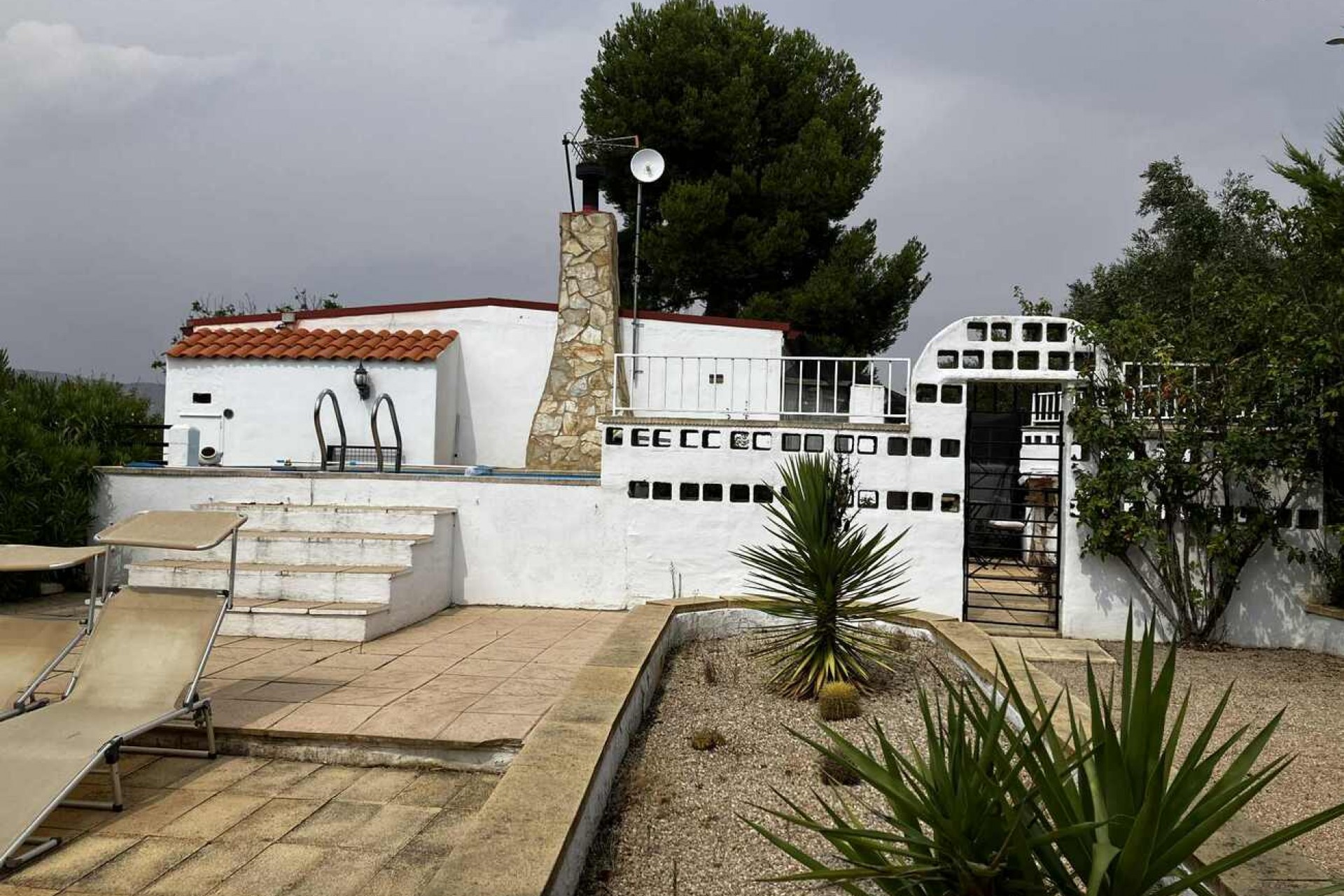 Brukt - Villa -
Biar - Costa Blanca