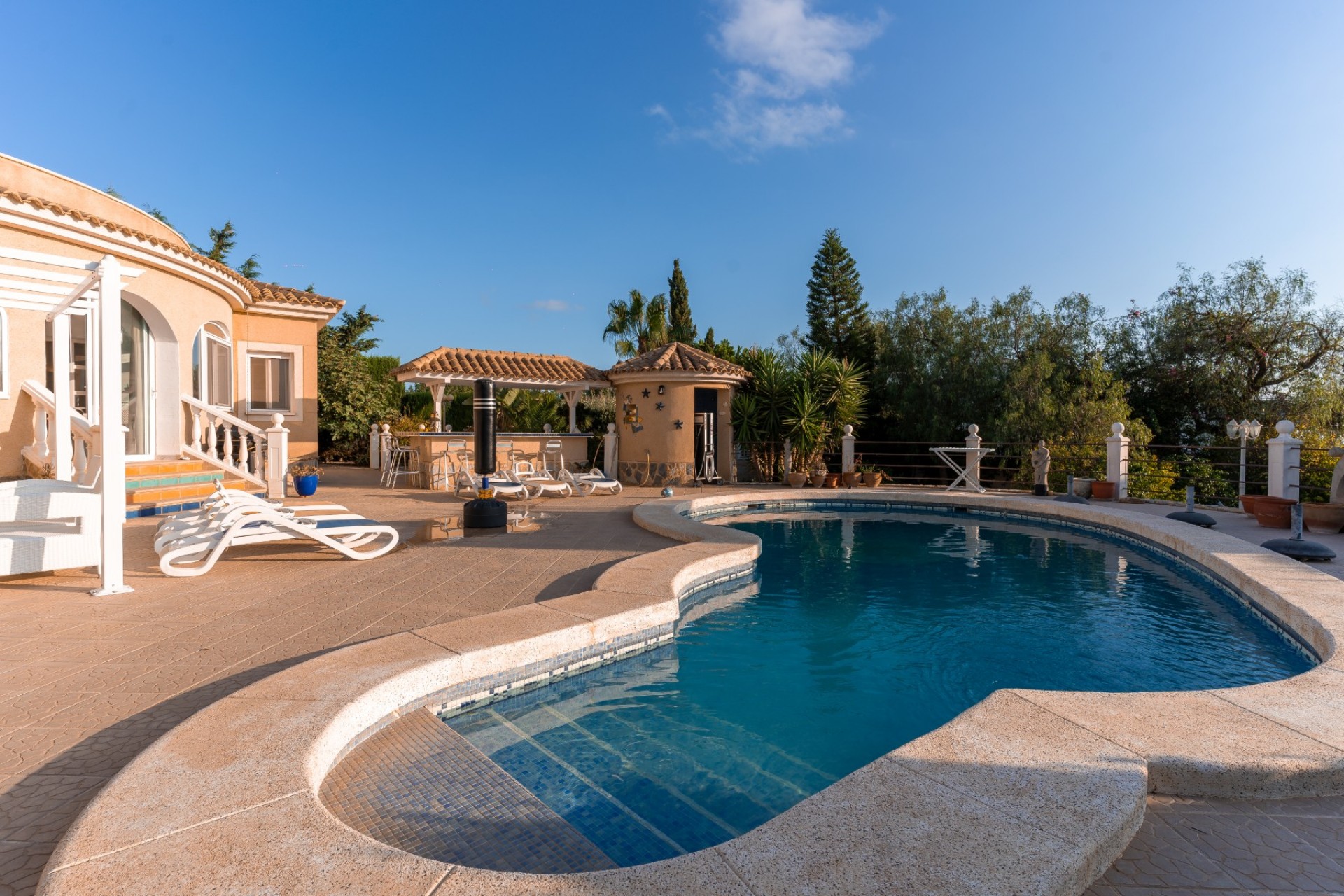 Brukt - Villa -
Busot - Costa Blanca