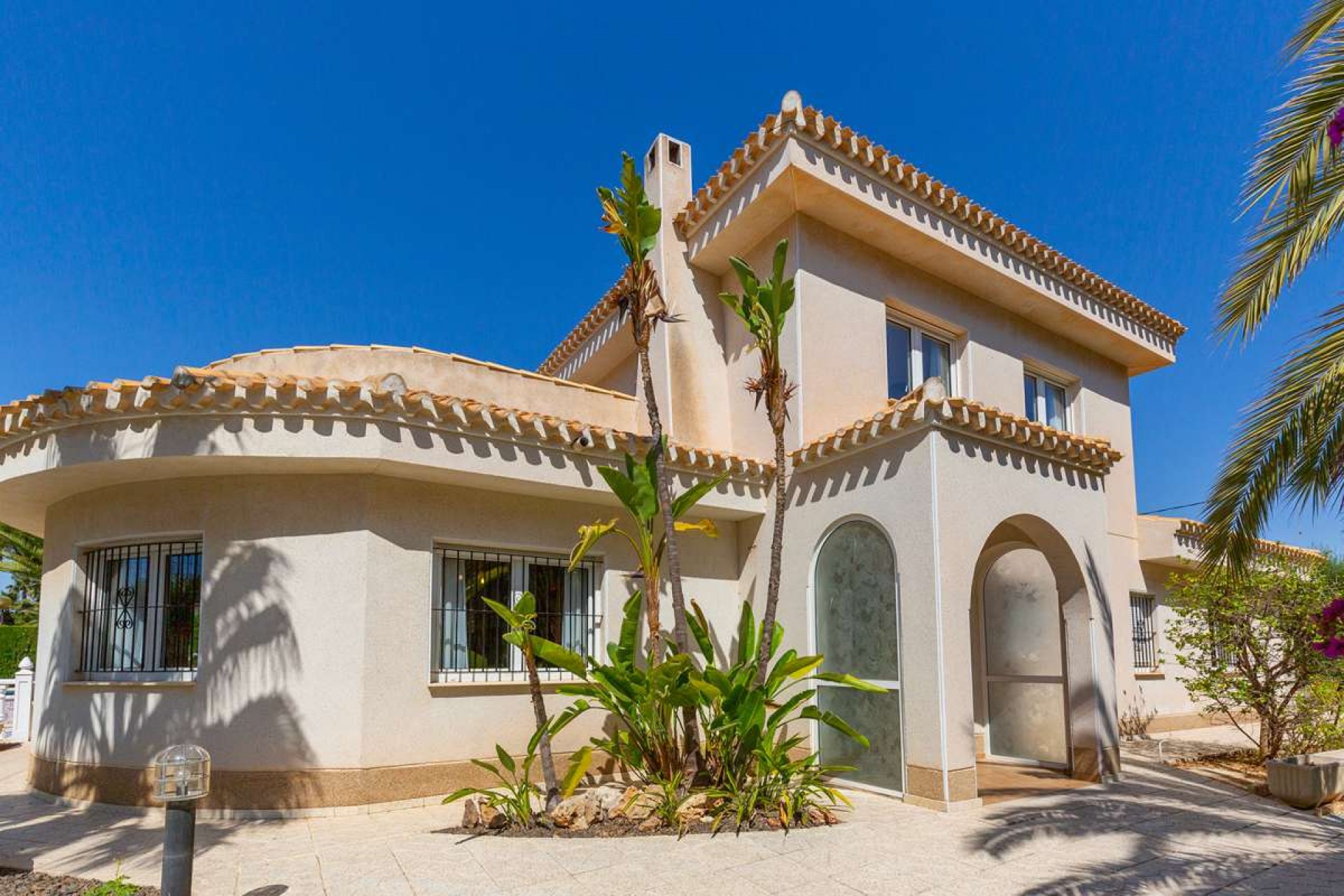 Brukt - Villa -
Cabo Roig - Costa Blanca