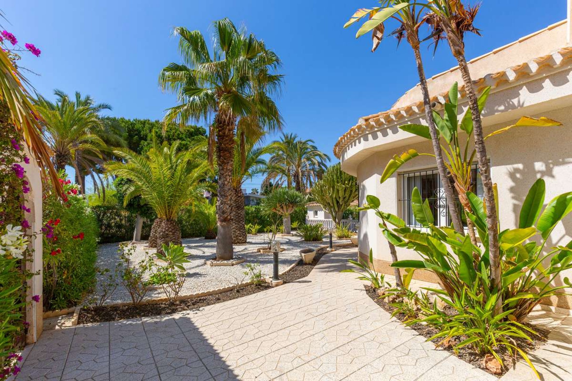 Brukt - Villa -
Cabo Roig - Costa Blanca