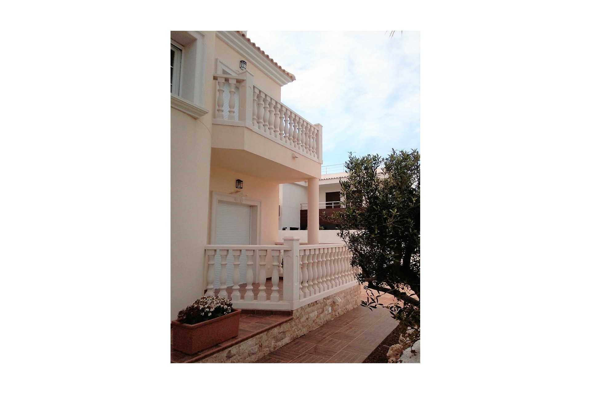 Brukt - Villa -
Cabo Roig - Costa Blanca