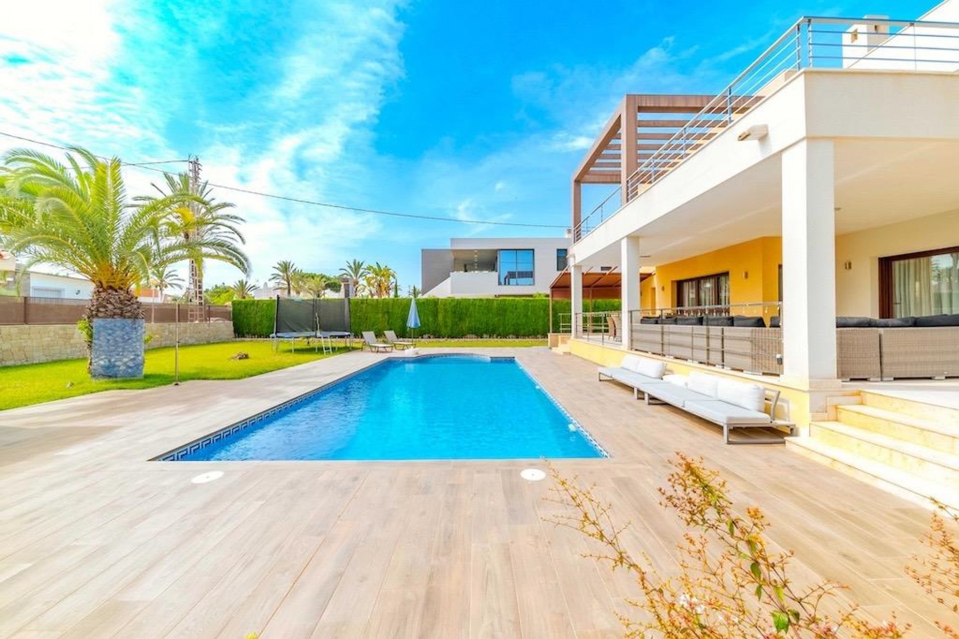 Brukt - Villa -
Cabo Roig - Costa Blanca