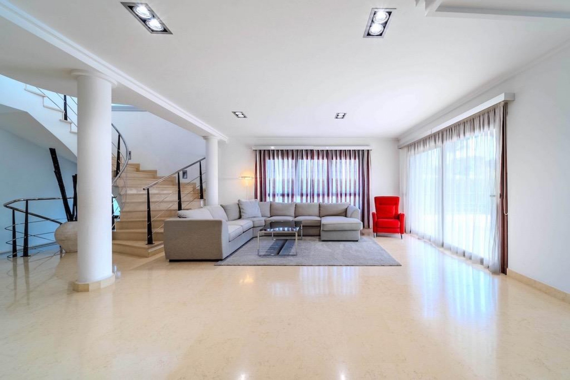 Brukt - Villa -
Cabo Roig - Costa Blanca