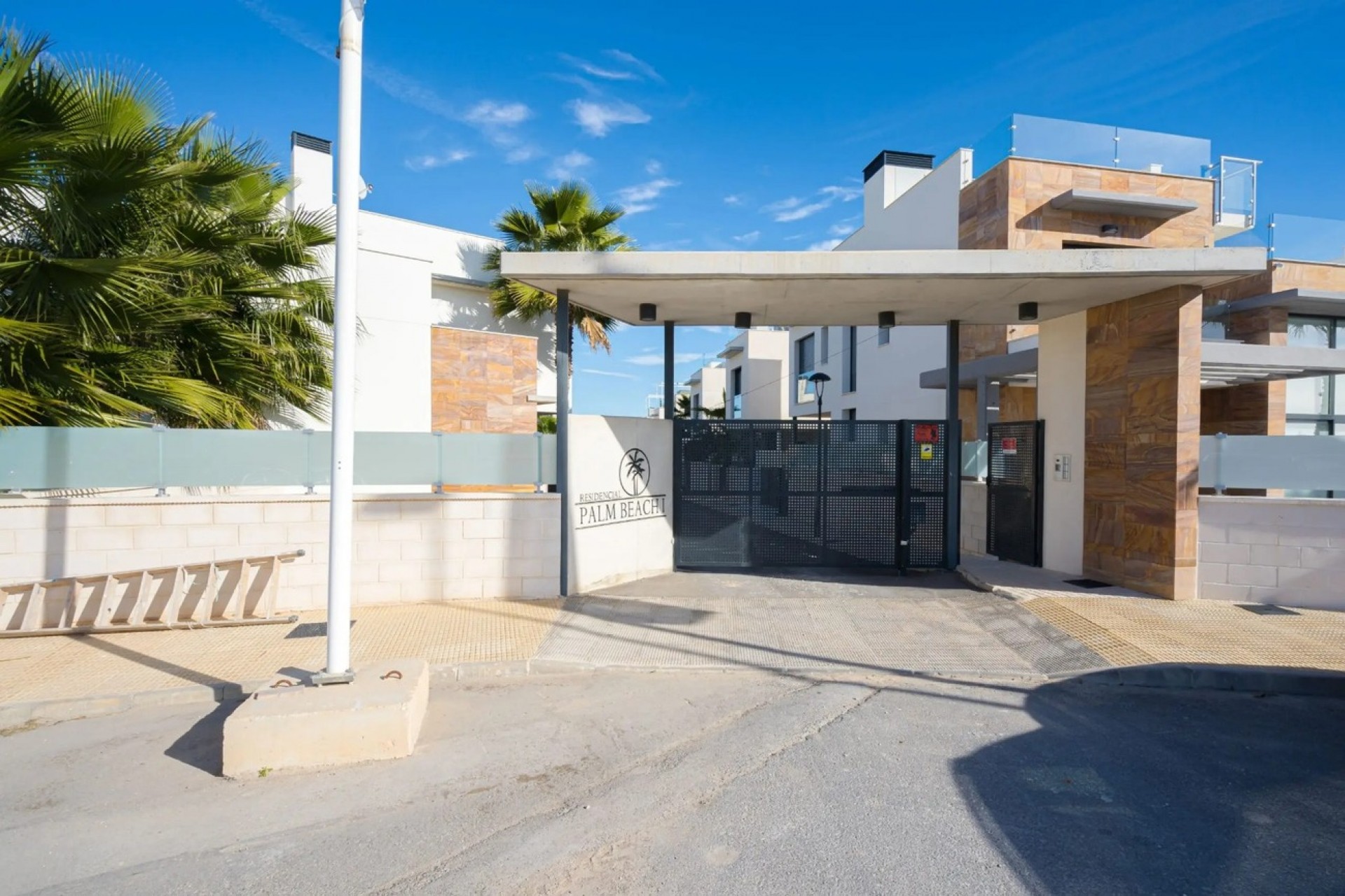 Brukt - Villa -
Cabo Roig - Costa Blanca