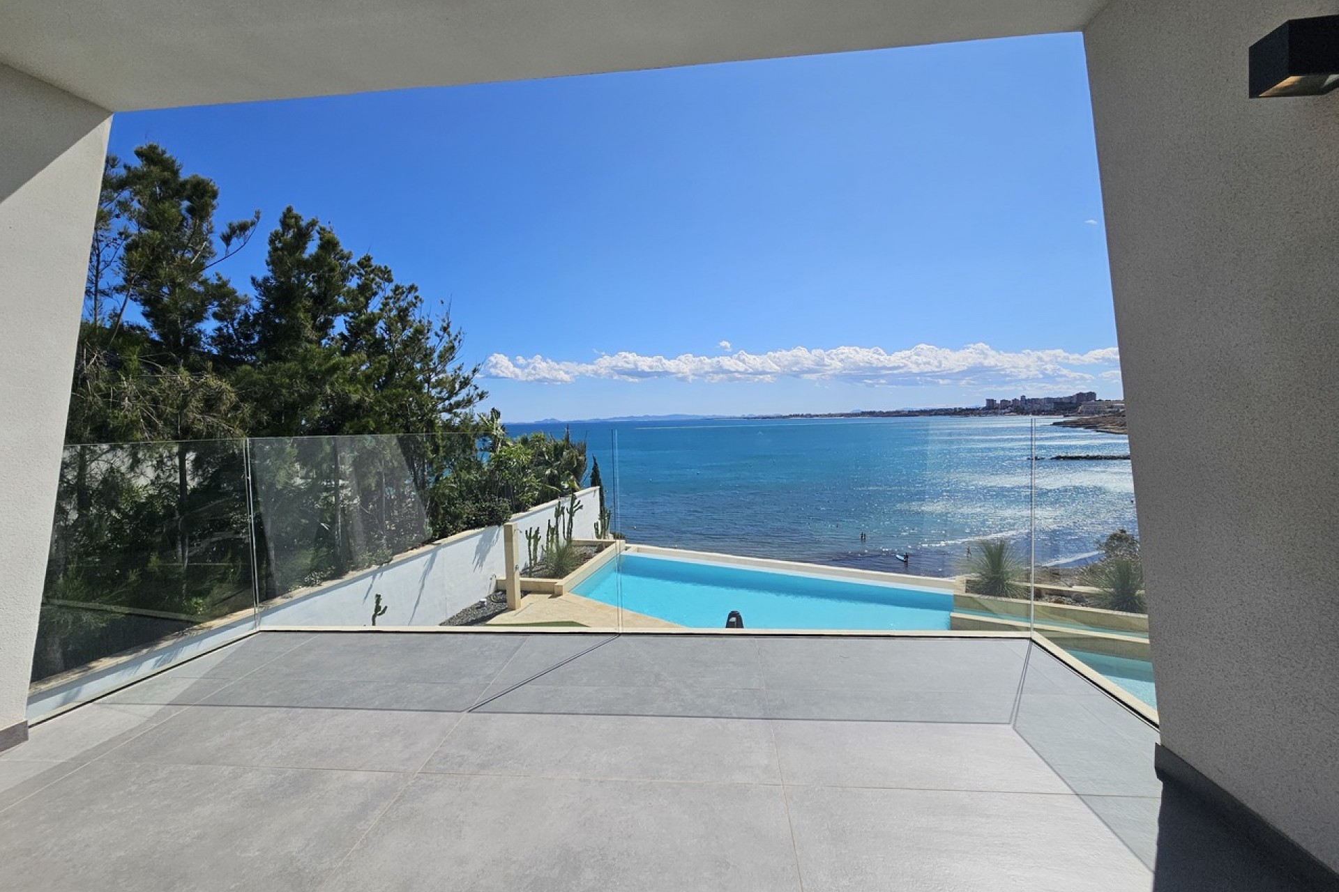 Brukt - Villa -
Cabo Roig - Costa Blanca