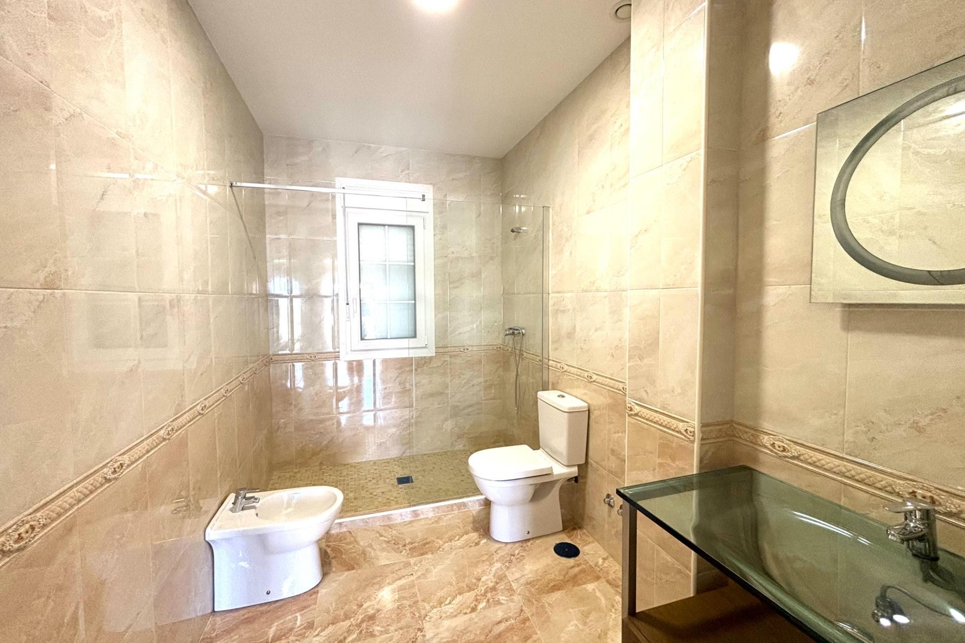 Brukt - Villa -
Cabo Roig - Costa Blanca