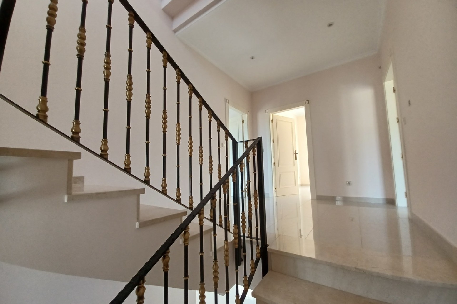 Brukt - Villa -
Cabo Roig - Costa Blanca