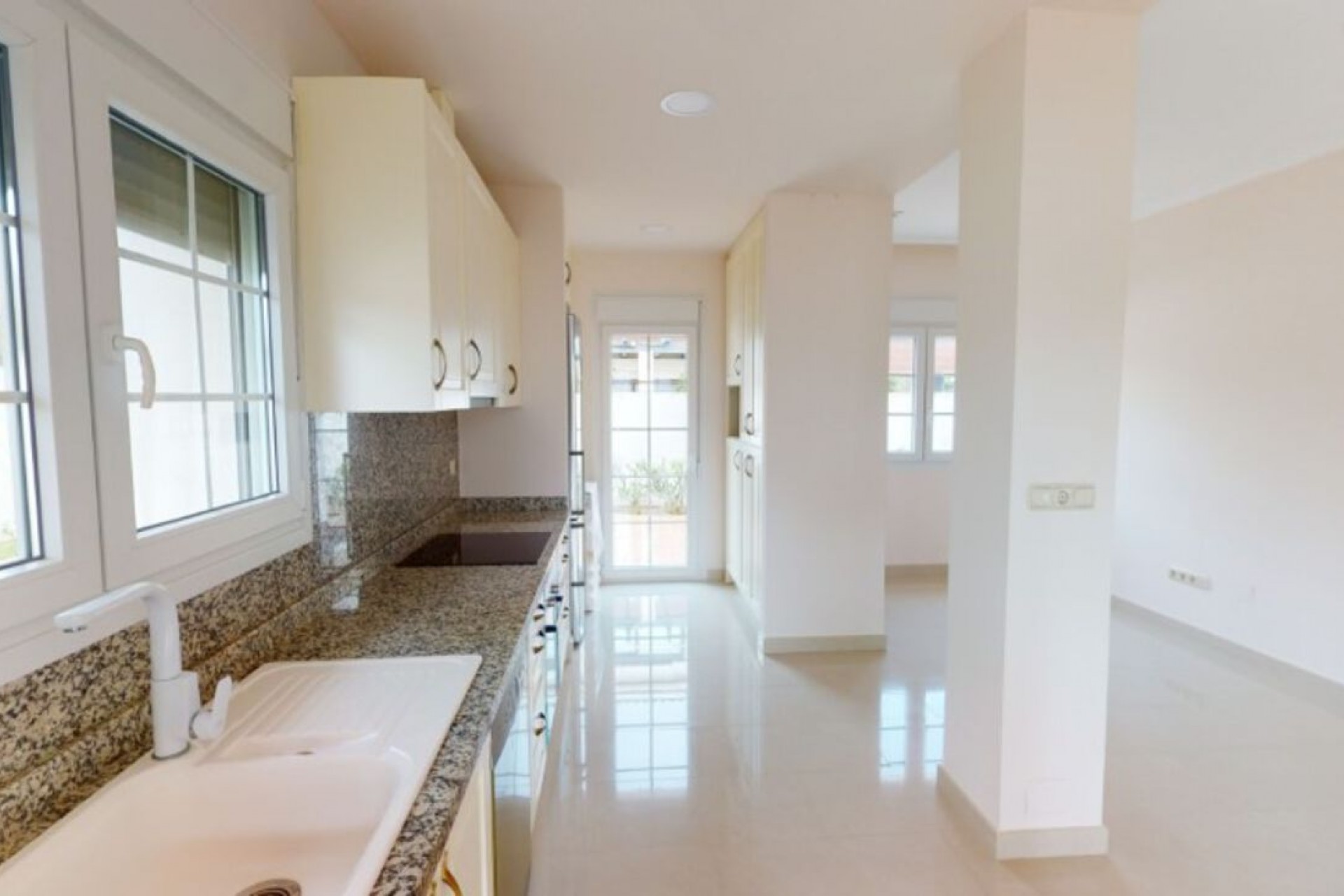 Brukt - Villa -
Cabo Roig - Costa Blanca