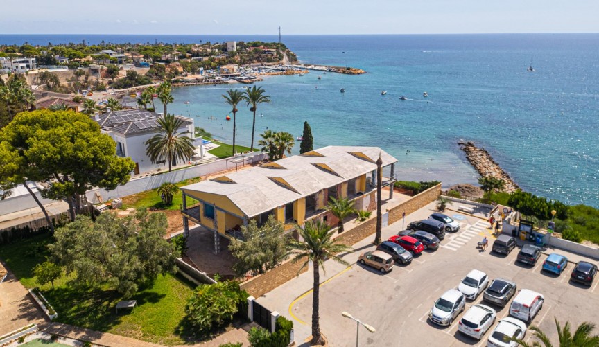 Brukt - Villa -
Cabo Roig