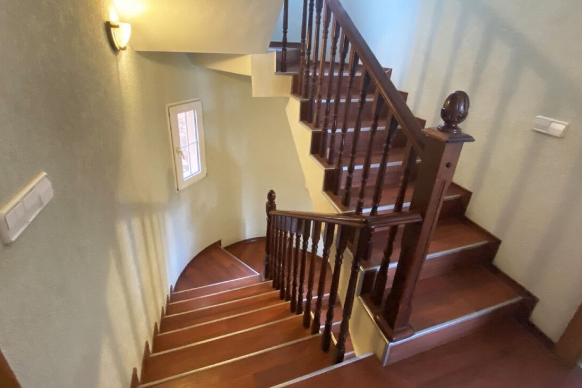 Brukt - Villa -
Campoamor - Costa Blanca