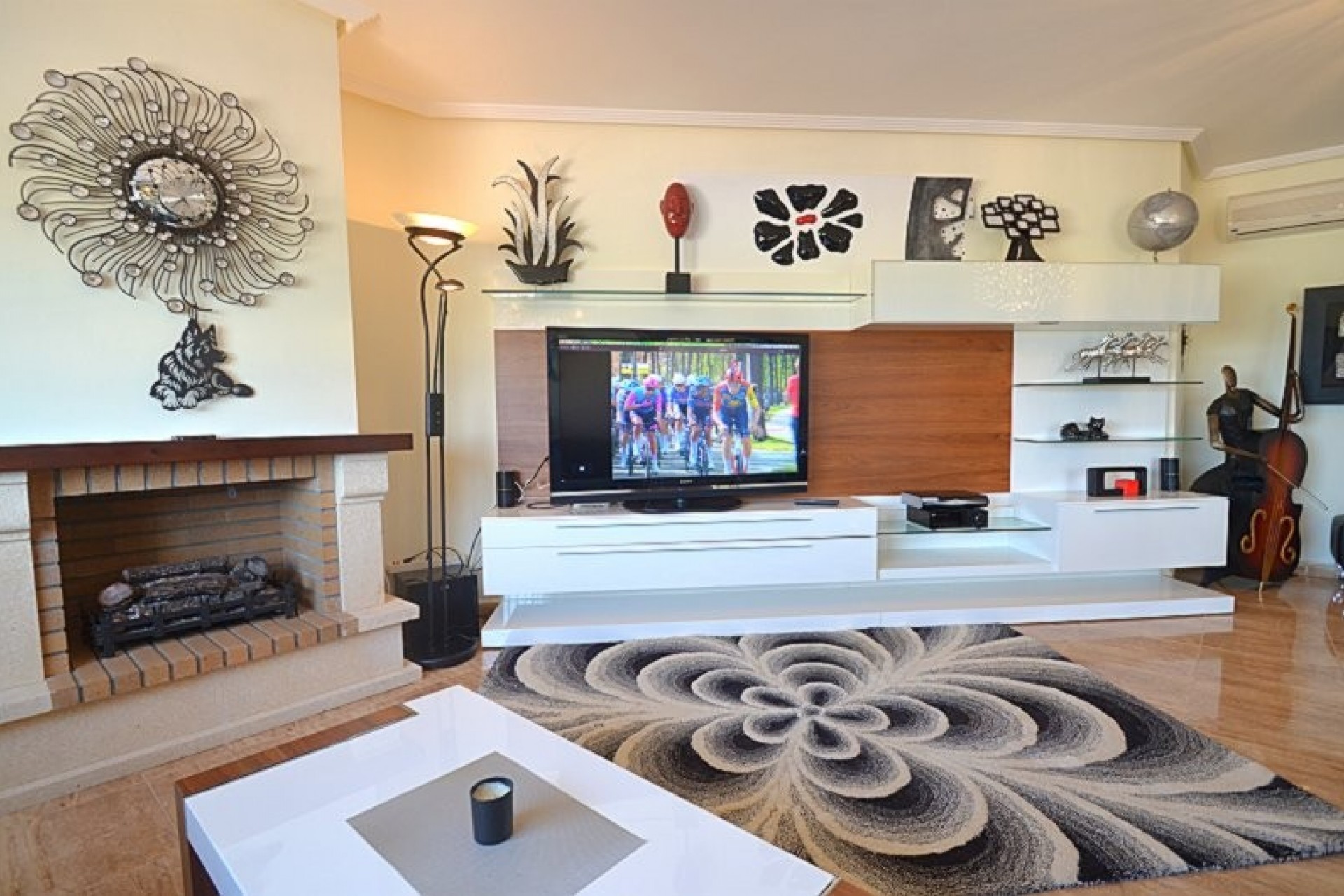 Brukt - Villa -
Campos del Río - Inland