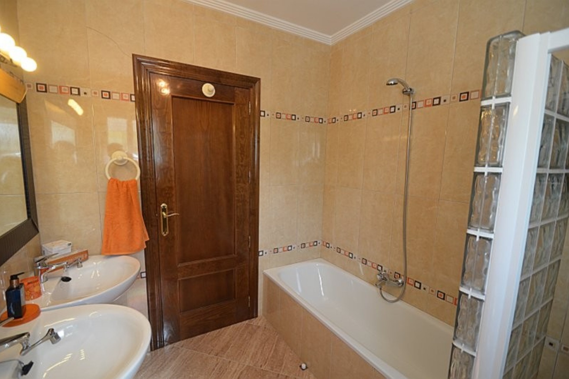 Brukt - Villa -
Campos del Río - Inland