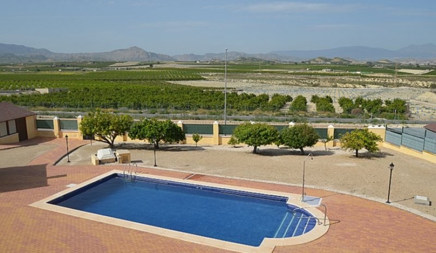 Brukt - Villa -
Campos del Río - Inland