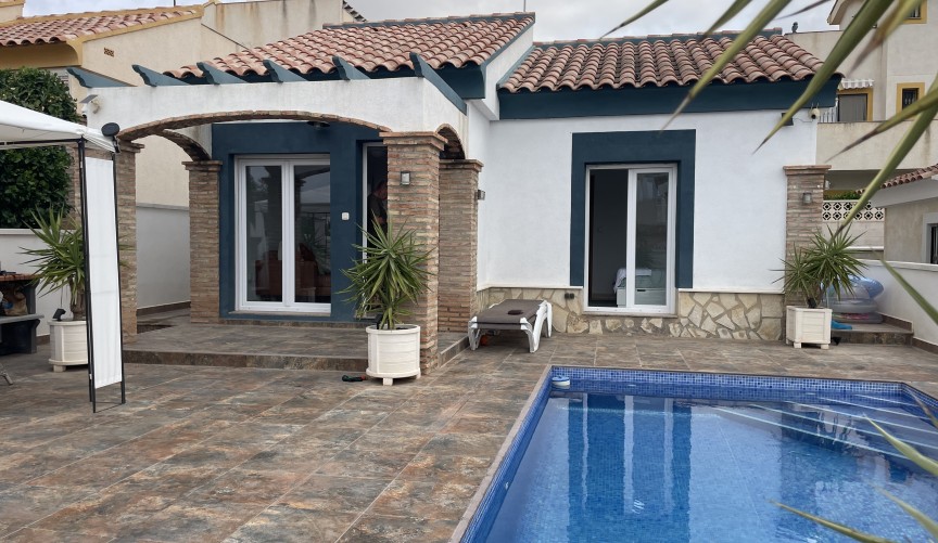 Brukt - Villa -
Camposol - Inland
