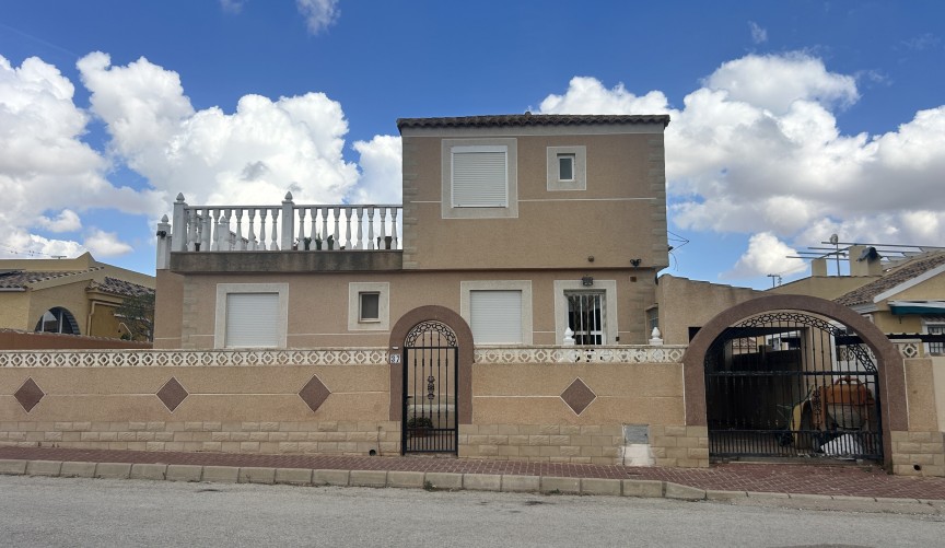 Brukt - Villa -
Camposol - Inland