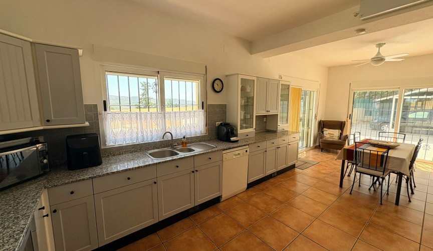 Brukt - Villa -
Canadas De San Pedro - Inland