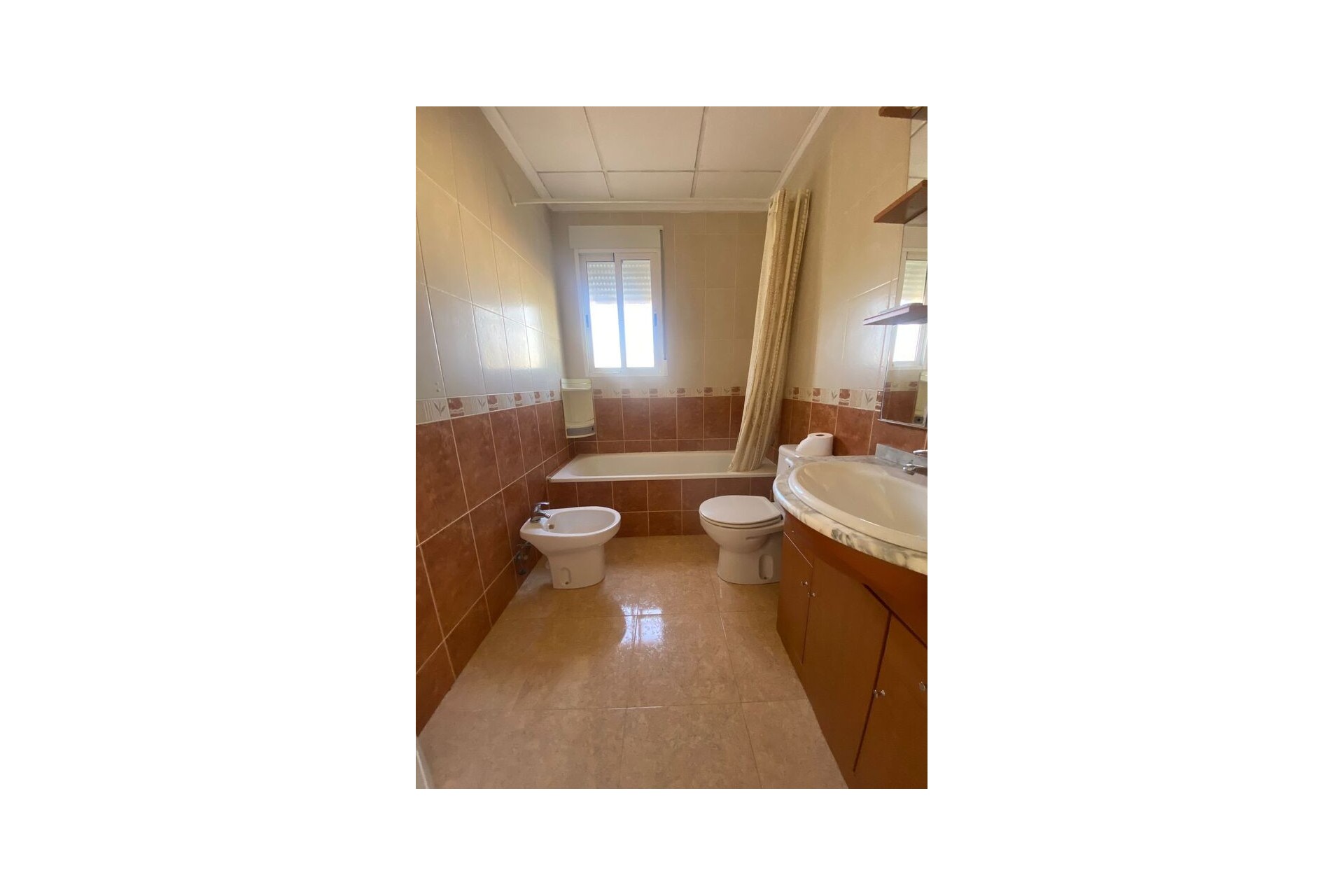 Brukt - Villa -
Catral - Costa Blanca