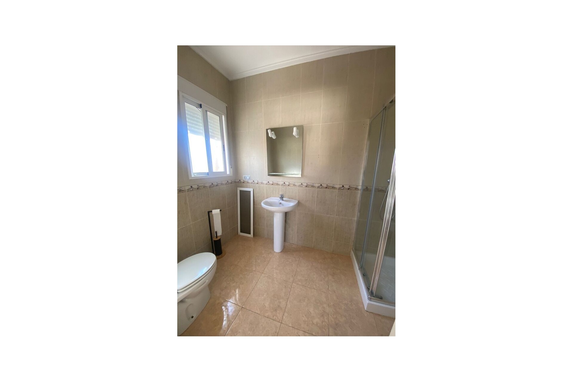 Brukt - Villa -
Catral - Costa Blanca