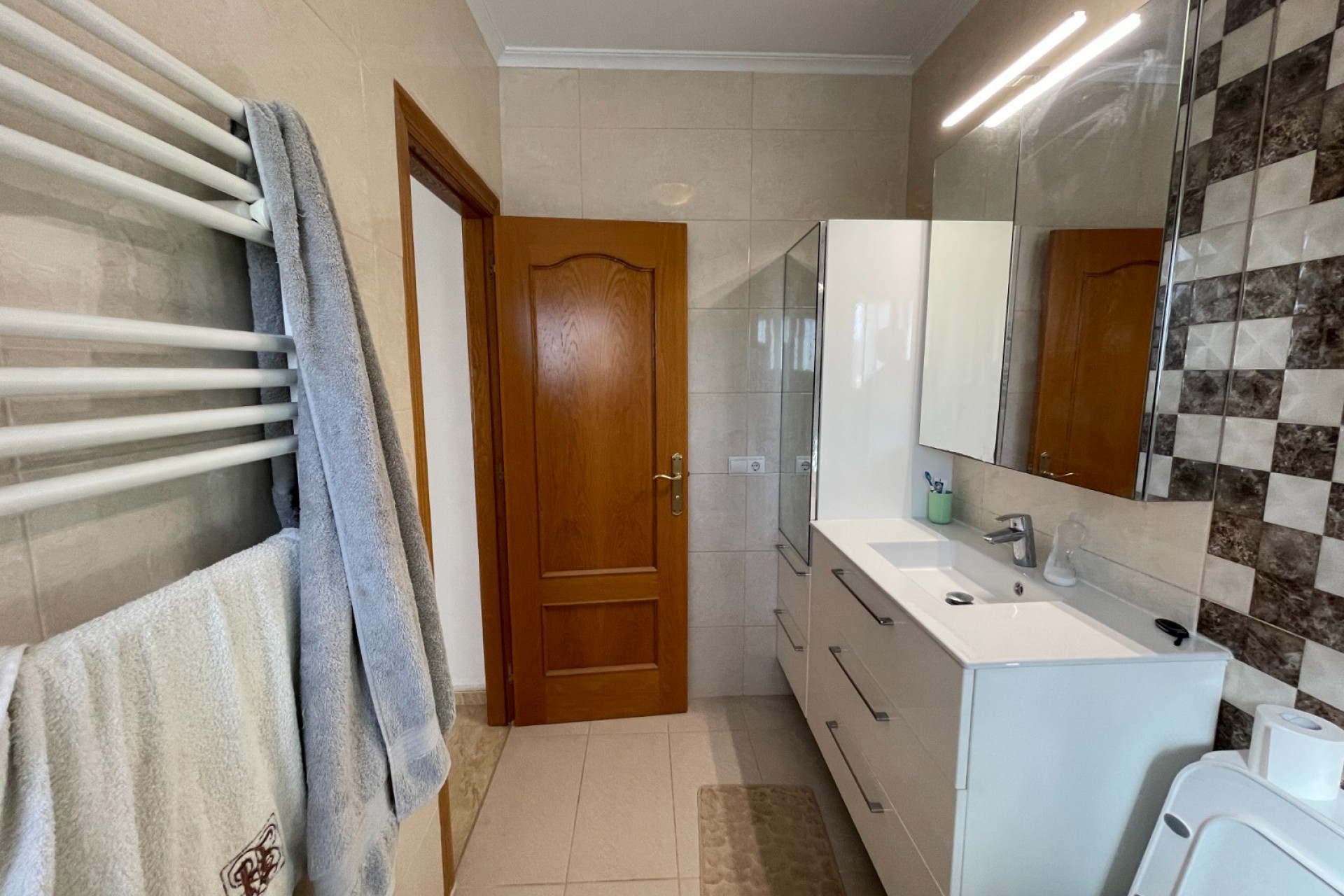 Brukt - Villa -
Catral - Costa Blanca