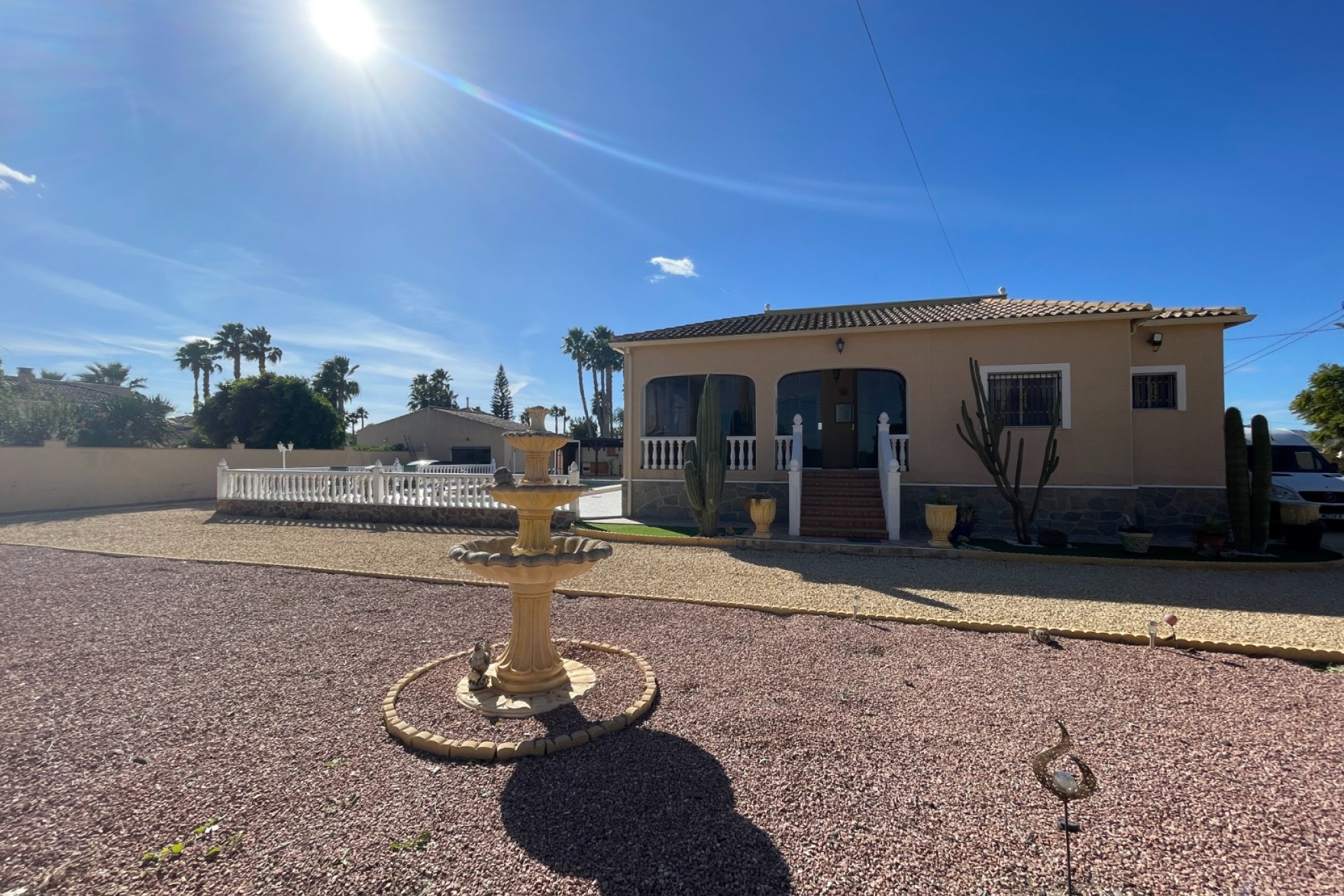 Brukt - Villa -
Catral - Costa Blanca