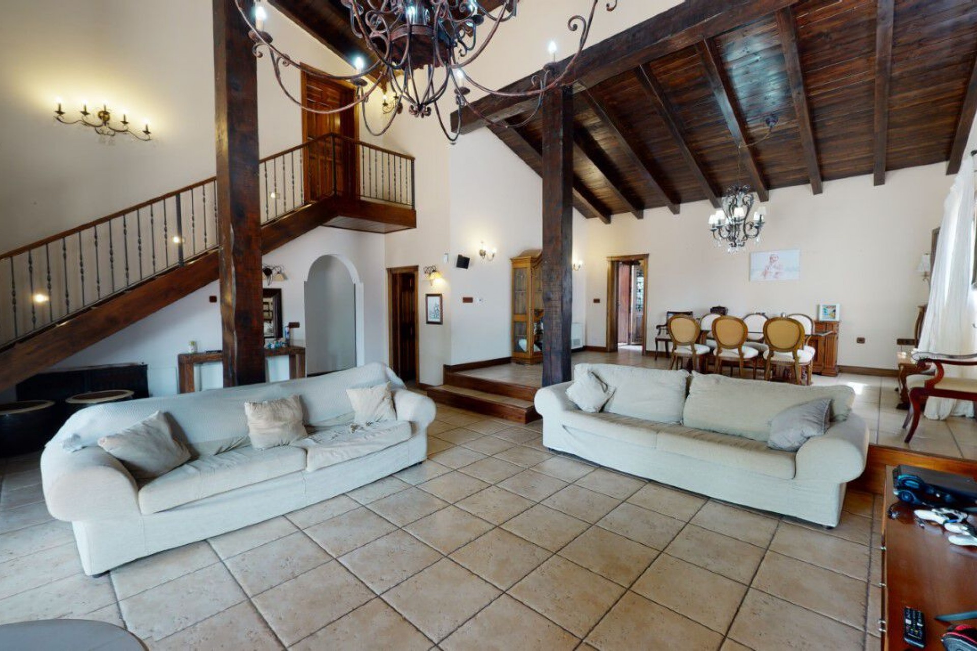 Brukt - Villa -
Catral - Costa Blanca