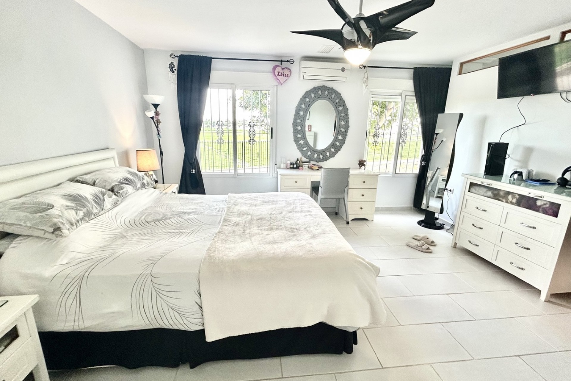 Brukt - Villa -
Catral - Costa Blanca