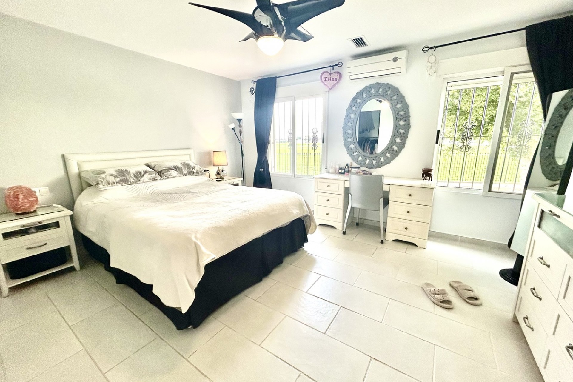 Brukt - Villa -
Catral - Costa Blanca
