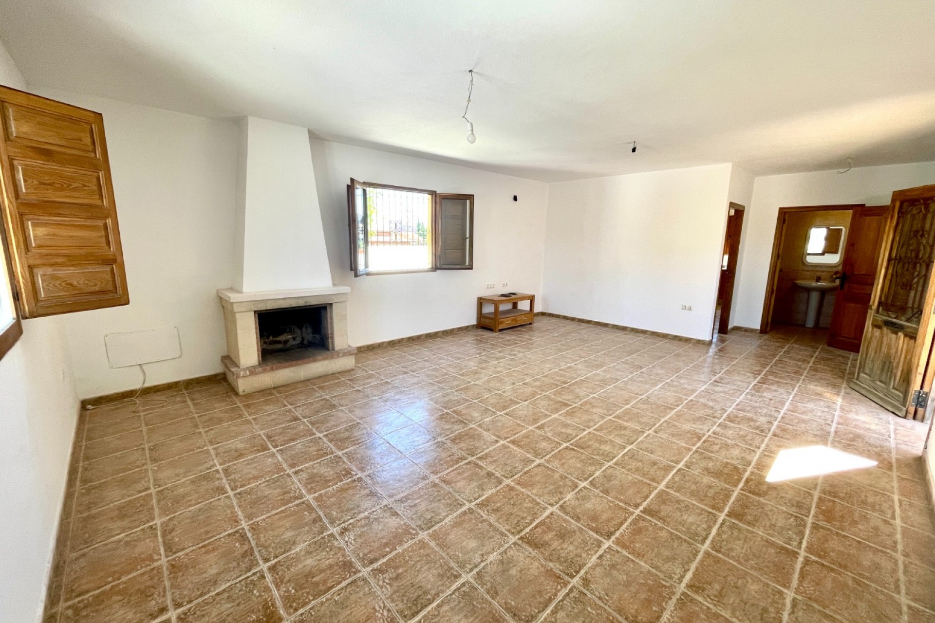Brukt - Villa -
Catral - Costa Blanca