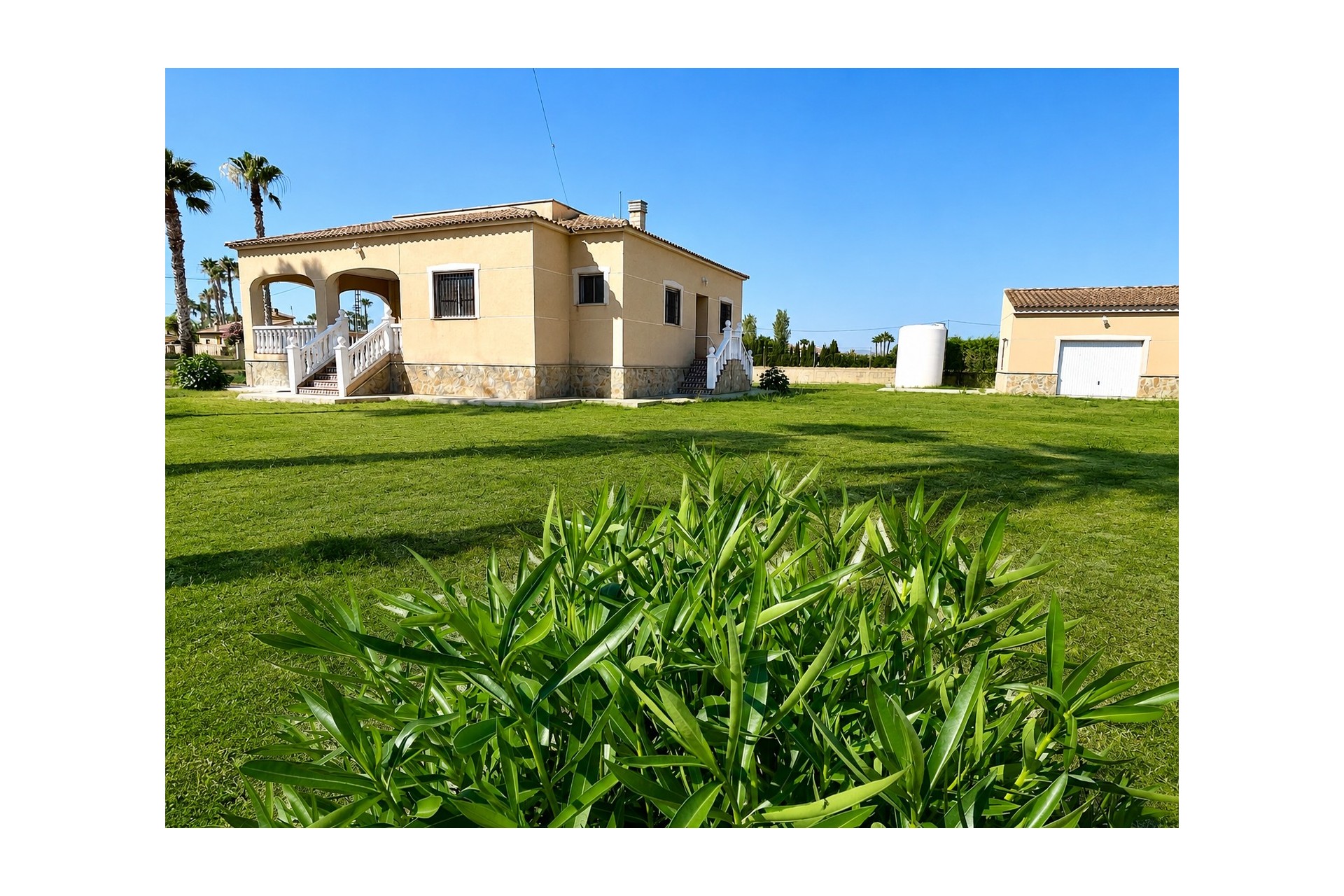 Brukt - Villa -
Catral - Costa Blanca