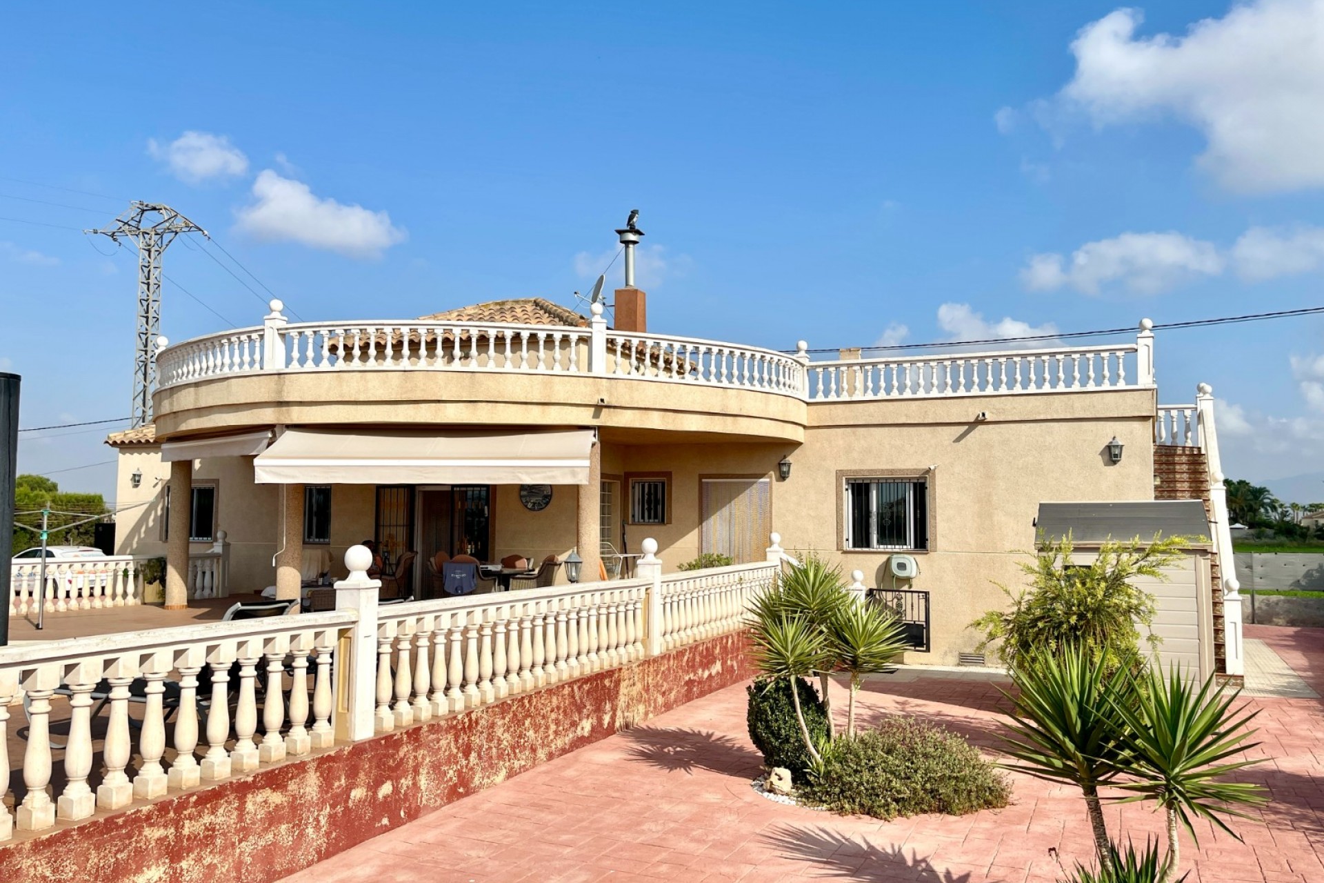 Brukt - Villa -
Catral - Costa Blanca