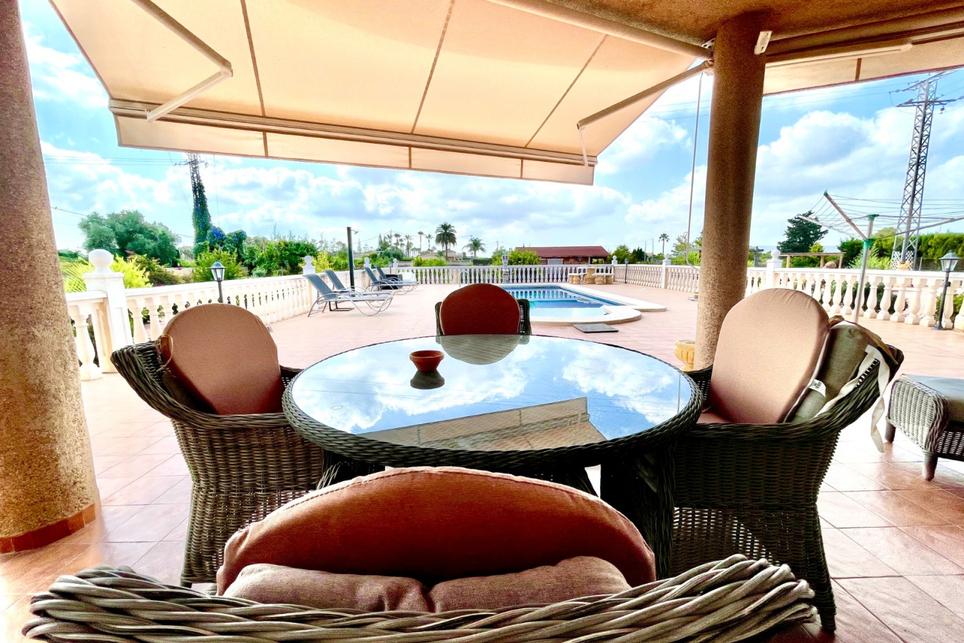 Brukt - Villa -
Catral - Costa Blanca