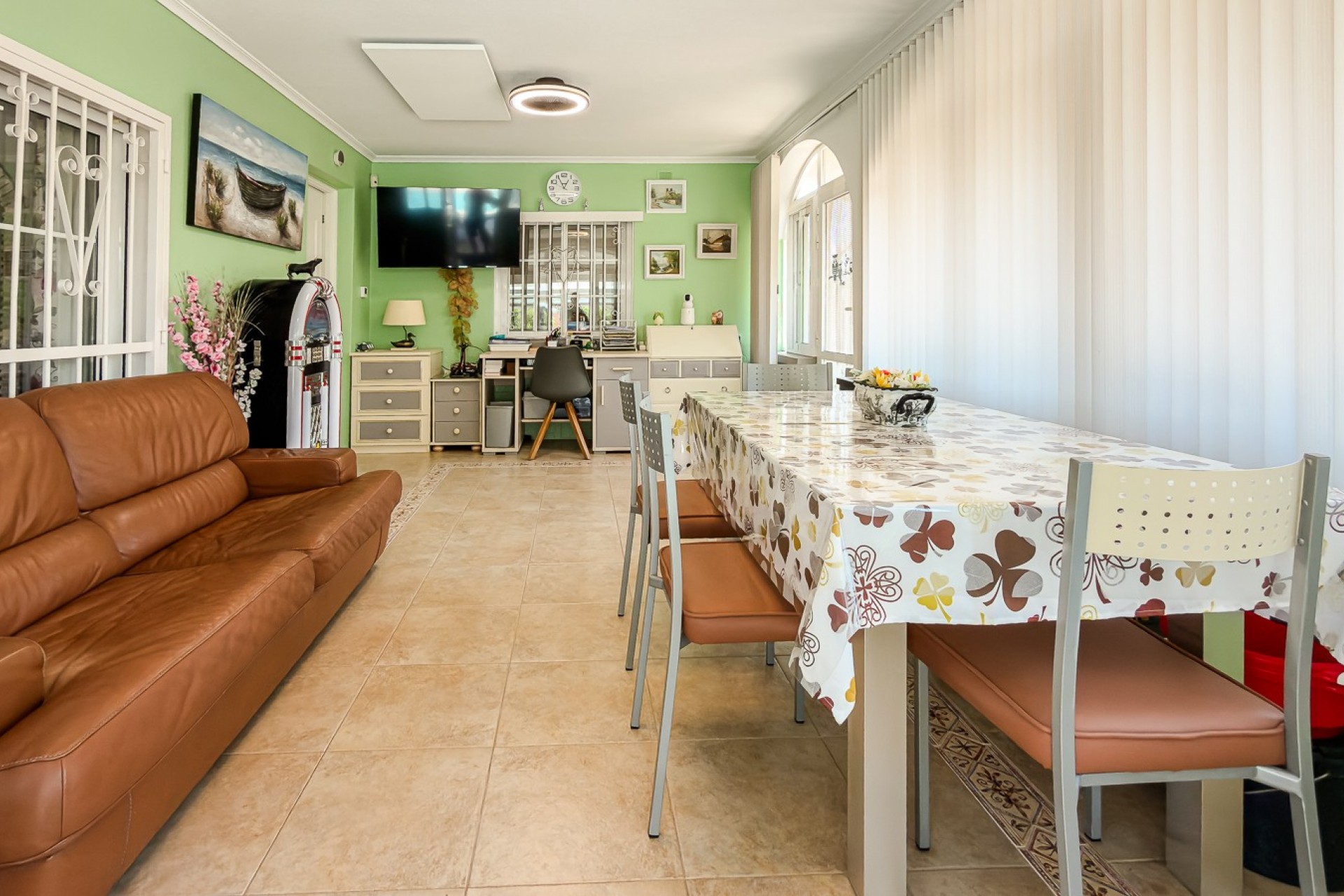 Brukt - Villa -
Catral - Costa Blanca