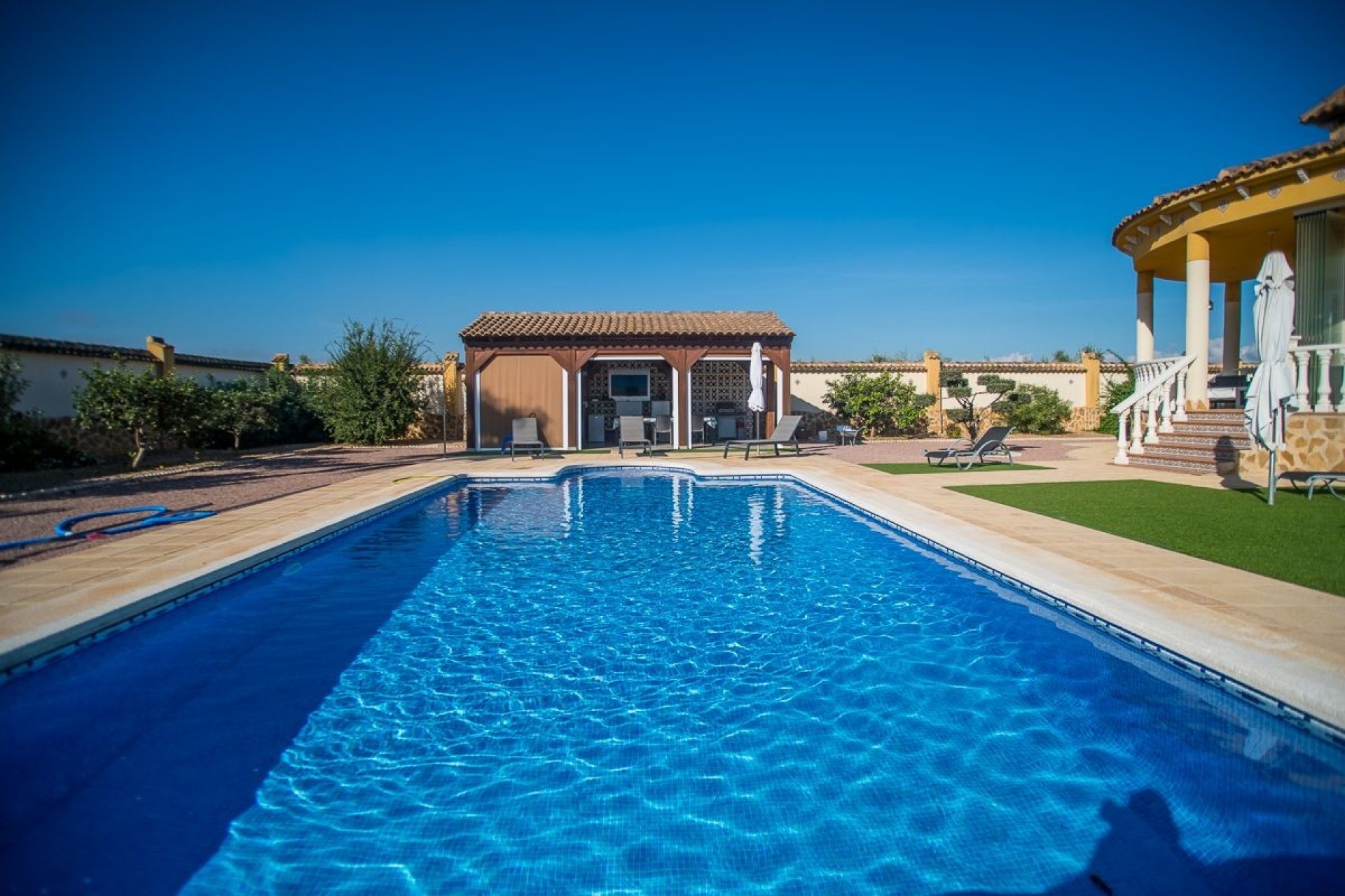 Brukt - Villa -
Catral - Costa Blanca