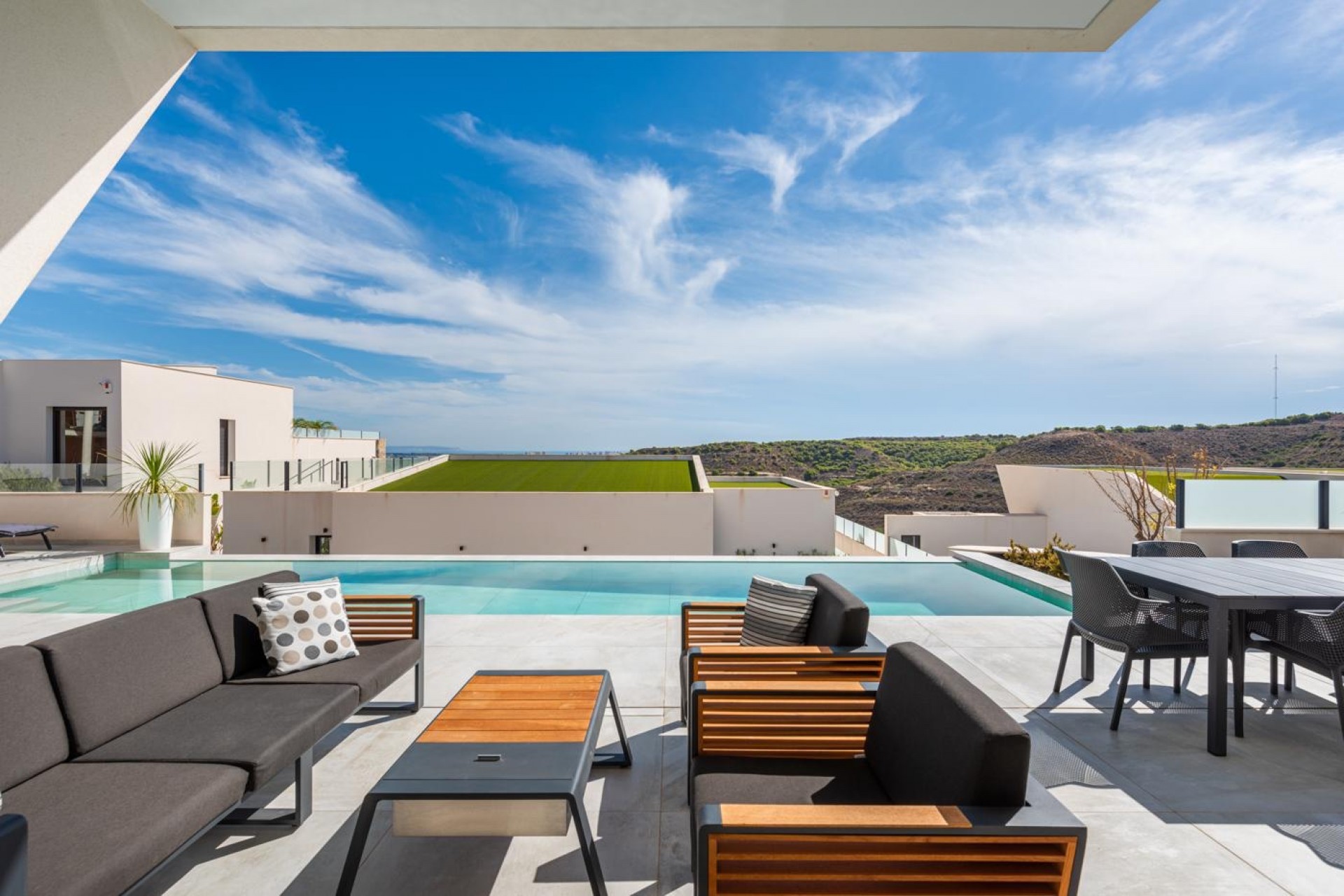 Brukt - Villa -
Ciudad Quesada - Costa Blanca