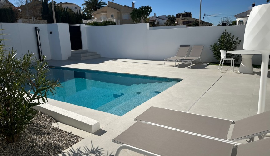 Brukt - Villa -
Ciudad Quesada - Costa Blanca