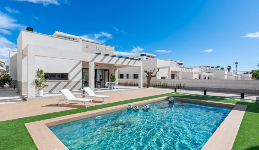 Brukt - Villa -
Ciudad Quesada - Costa Blanca