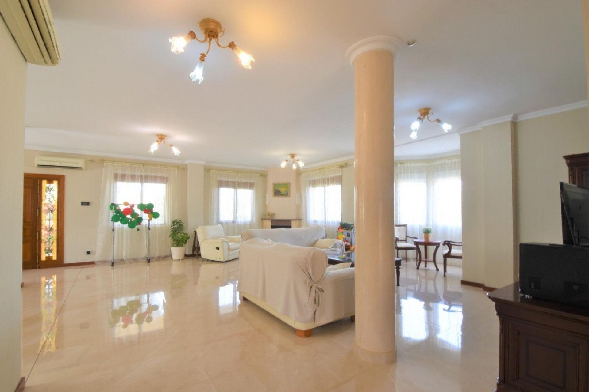 Brukt - Villa -
Ciudad Quesada - Costa Blanca