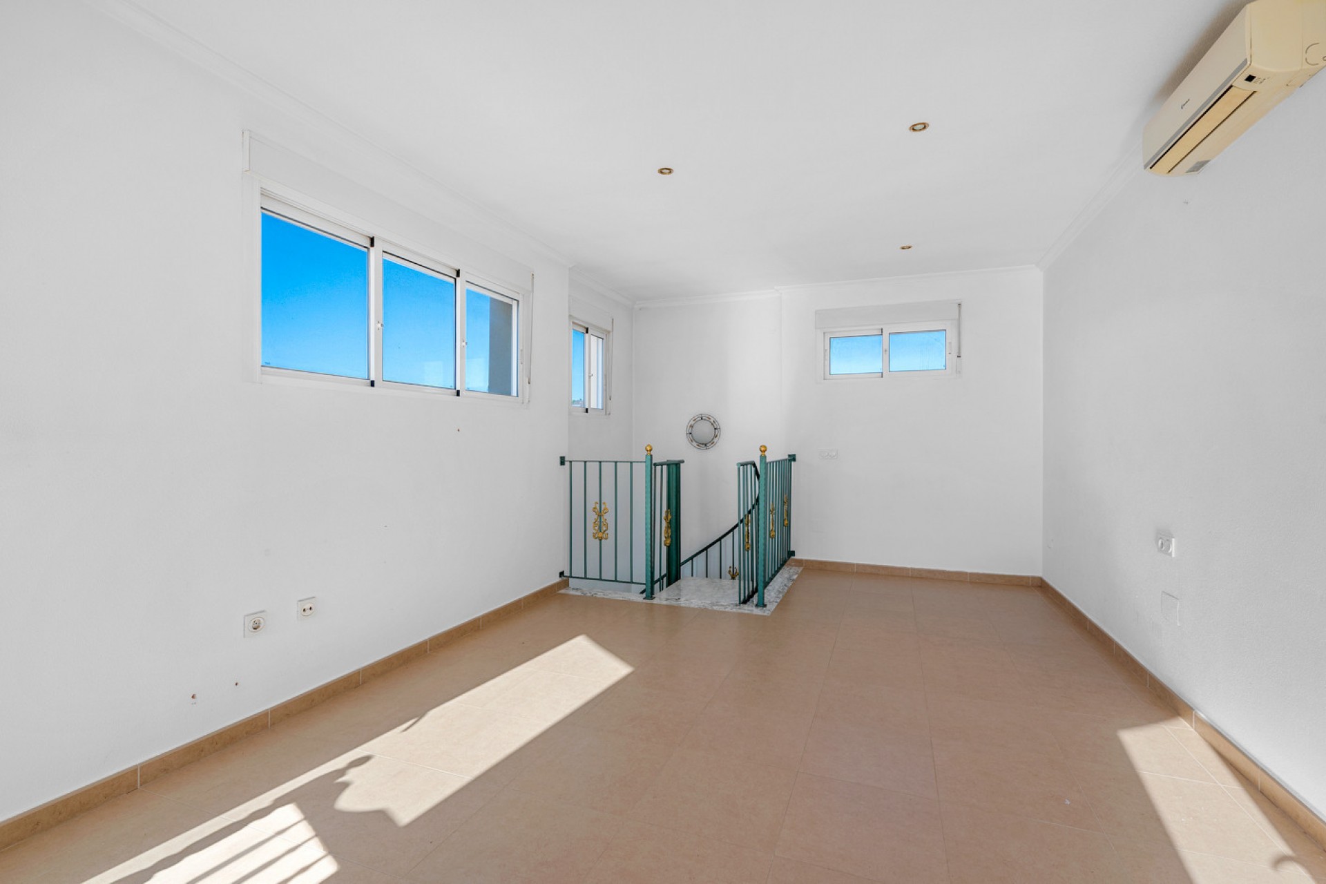 Brukt - Villa -
Ciudad Quesada - Costa Blanca