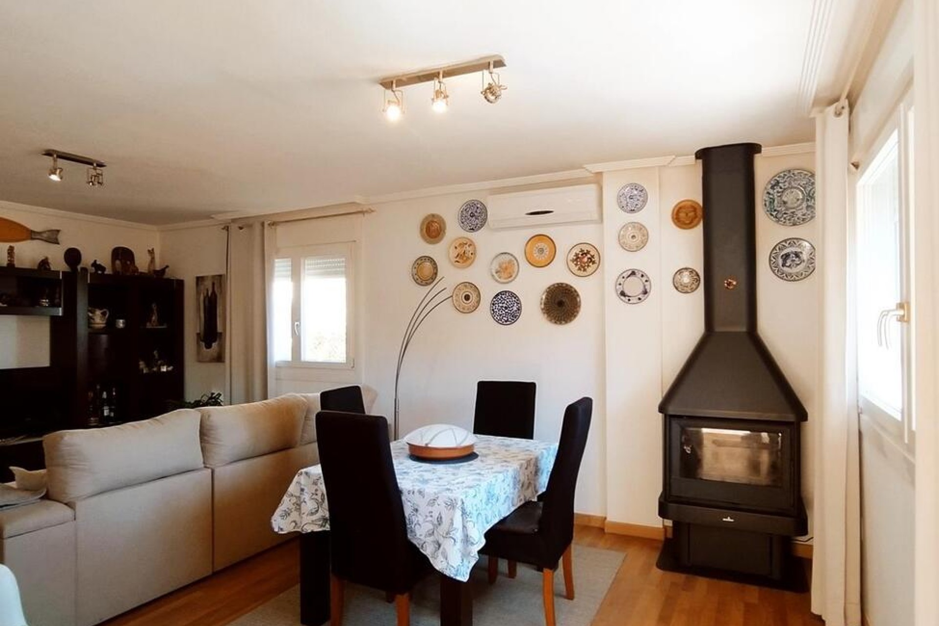 Brukt - Villa -
Ciudad Quesada - Costa Blanca