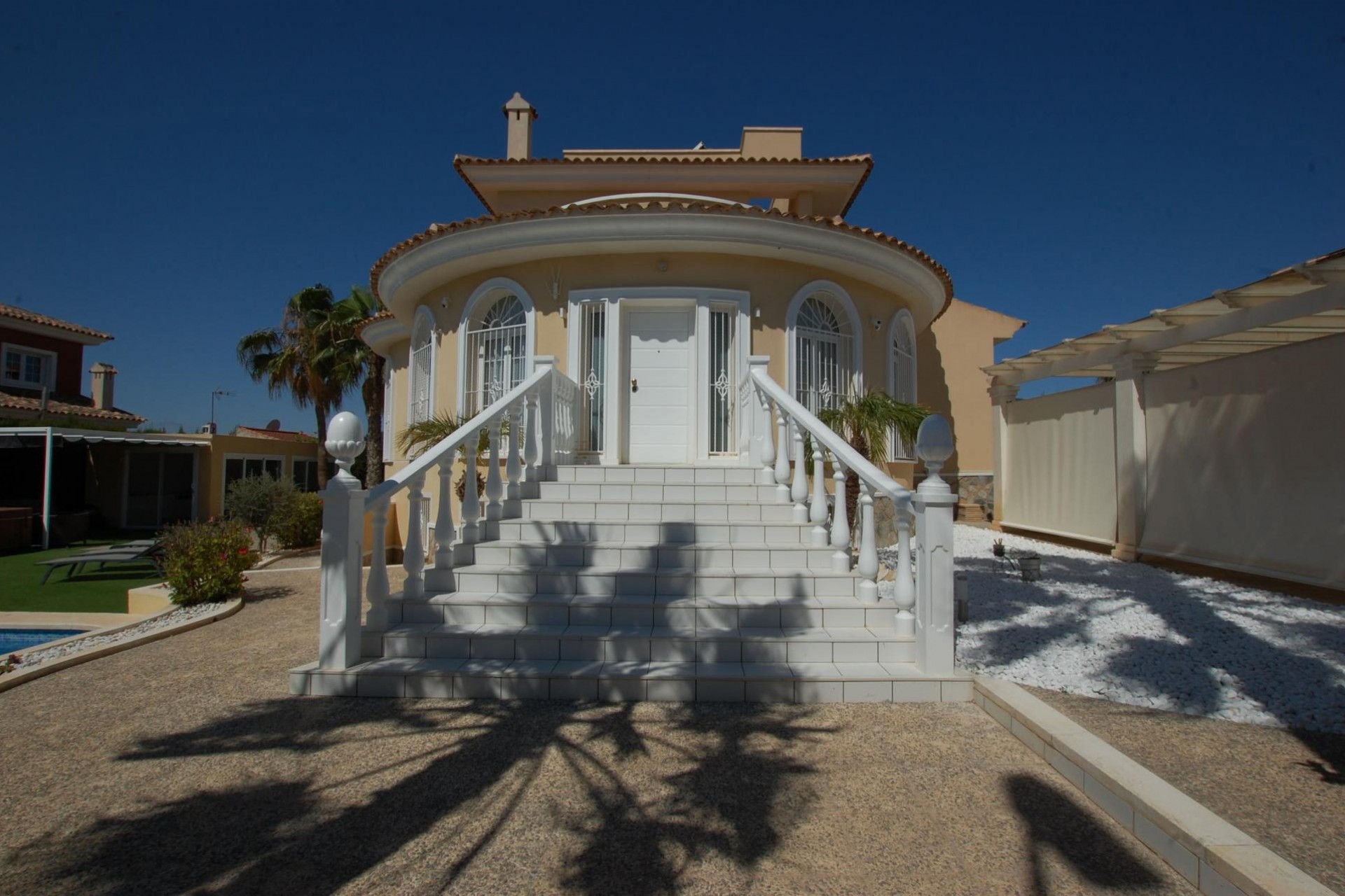 Brukt - Villa -
Ciudad Quesada - Costa Blanca