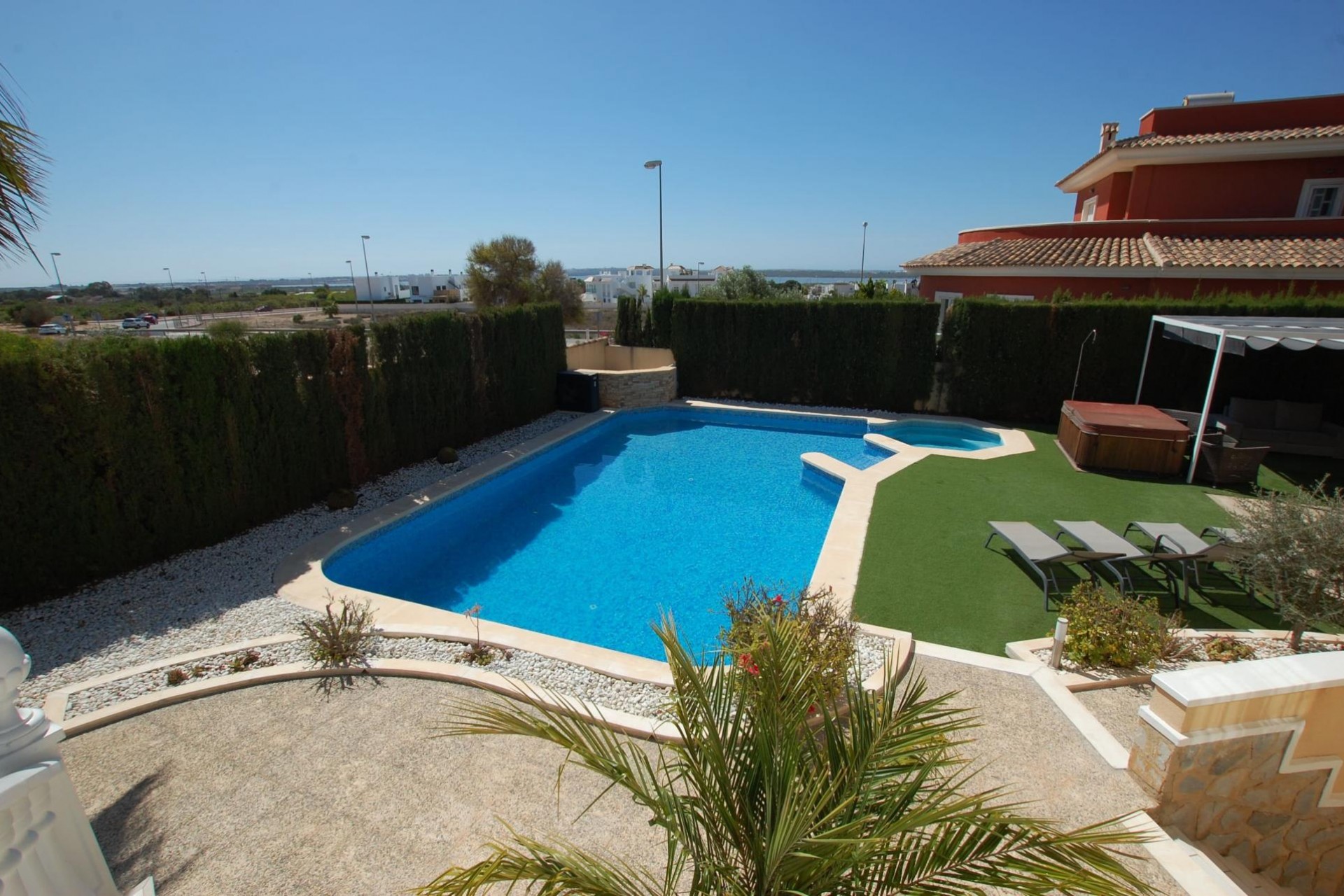 Brukt - Villa -
Ciudad Quesada - Costa Blanca