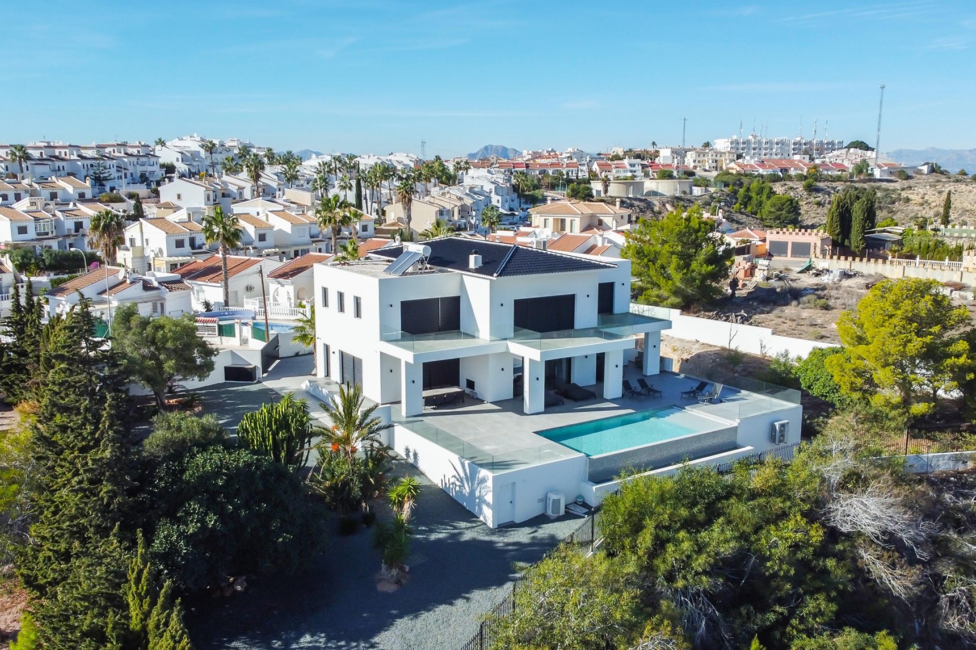 Brukt - Villa -
Ciudad Quesada - Costa Blanca