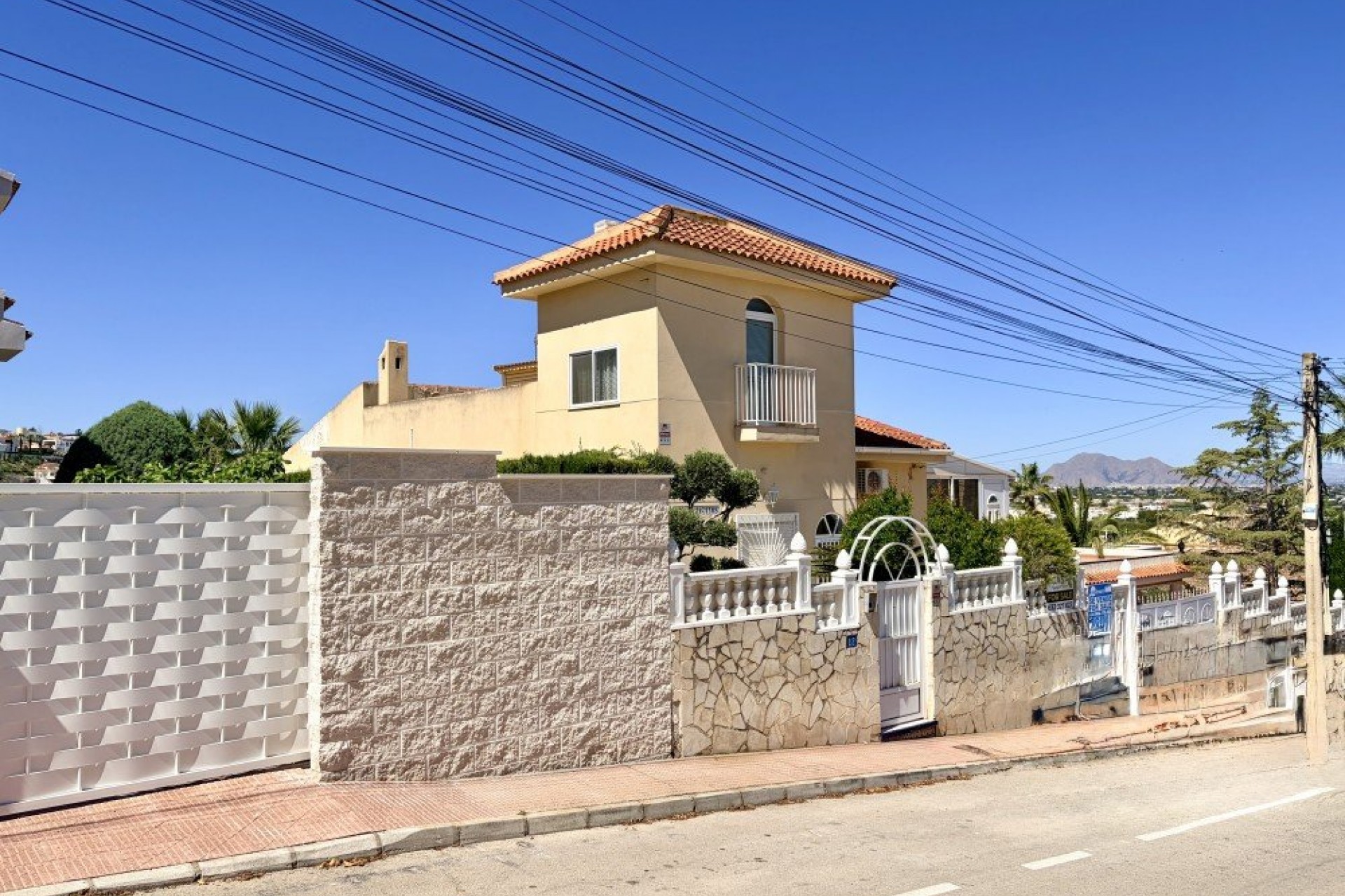 Brukt - Villa -
Ciudad Quesada - Costa Blanca