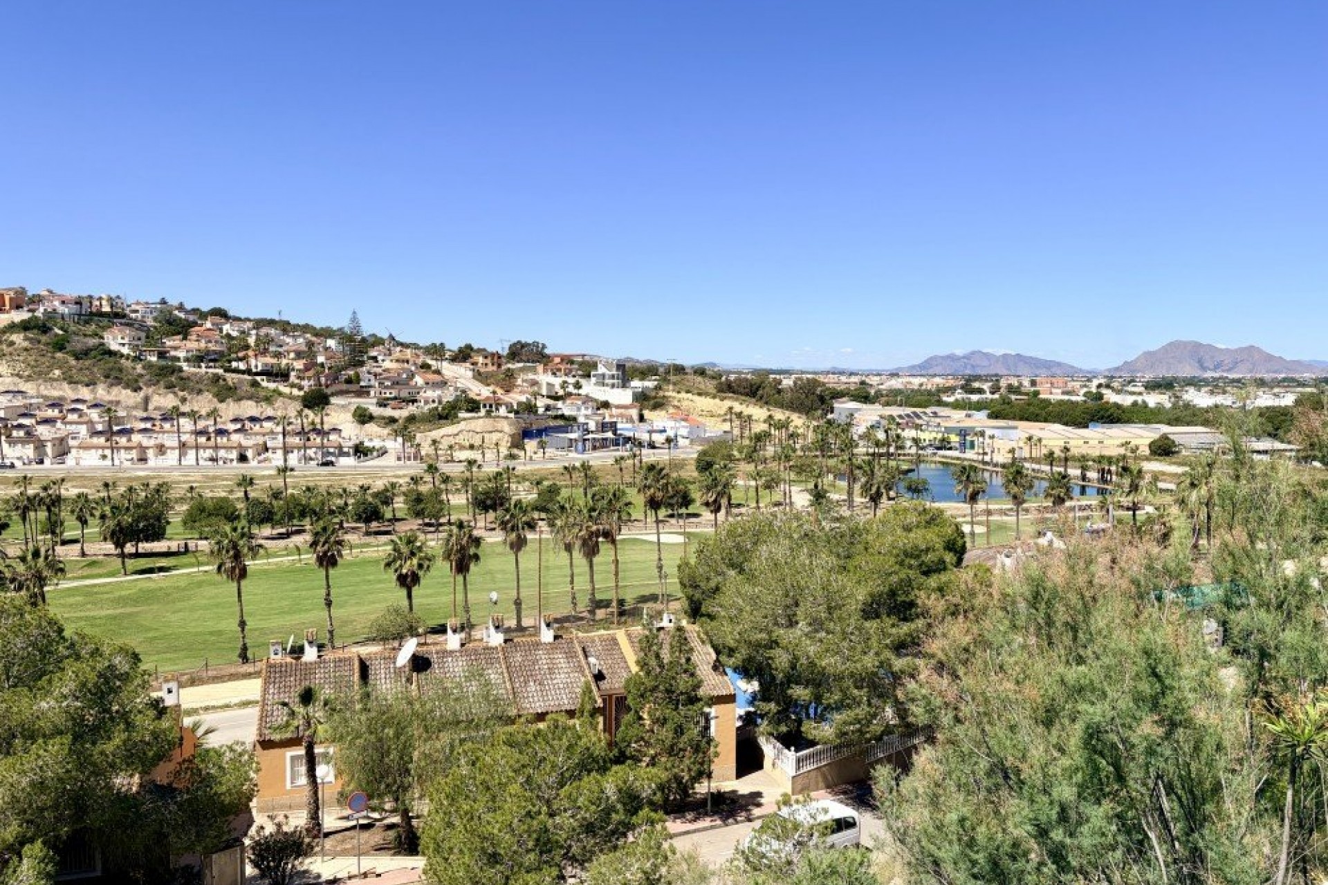 Brukt - Villa -
Ciudad Quesada - Costa Blanca