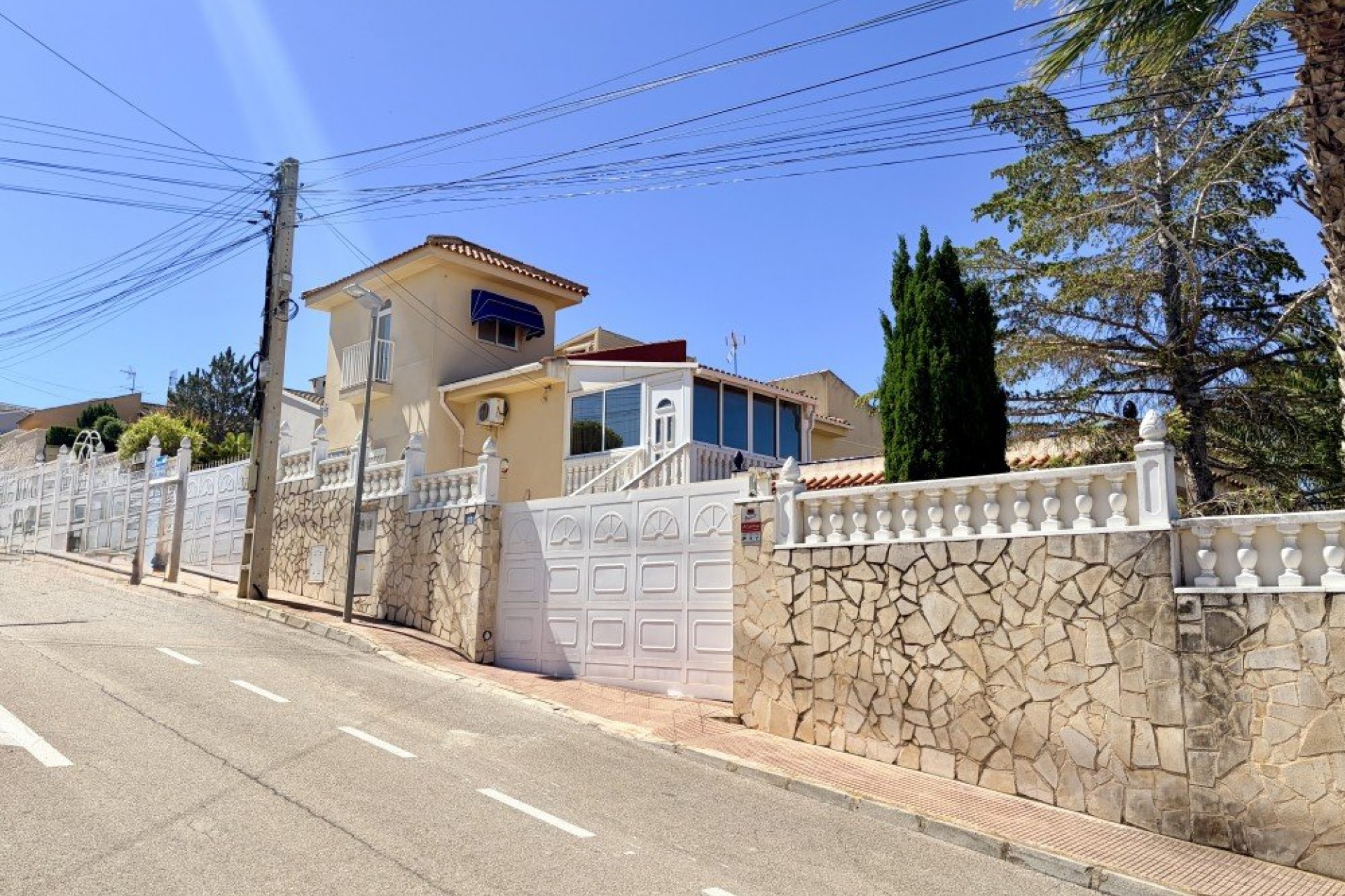 Brukt - Villa -
Ciudad Quesada - Costa Blanca