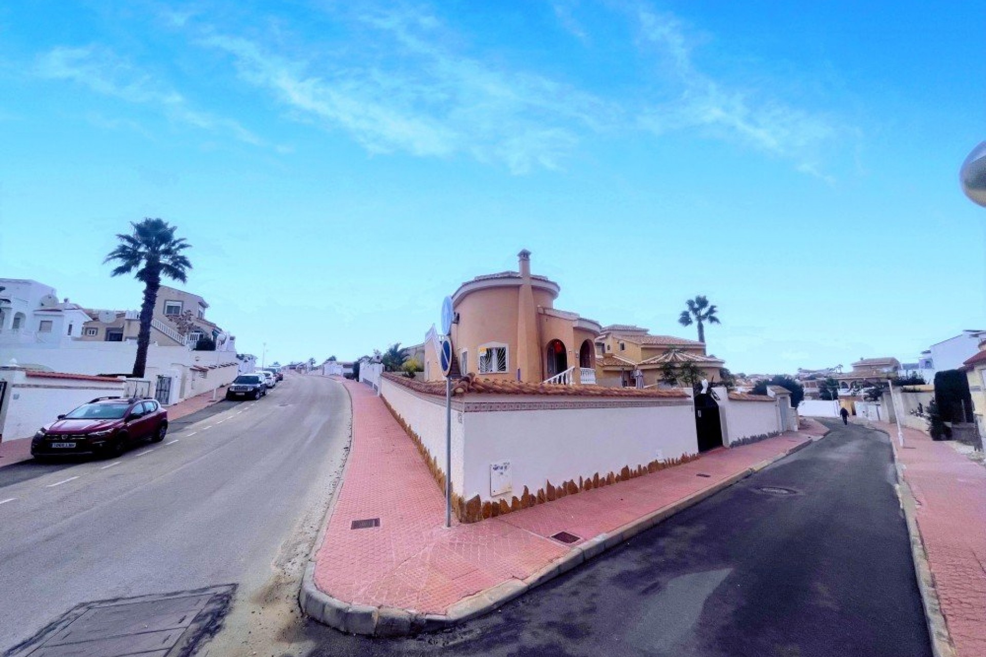 Brukt - Villa -
Ciudad Quesada - Costa Blanca