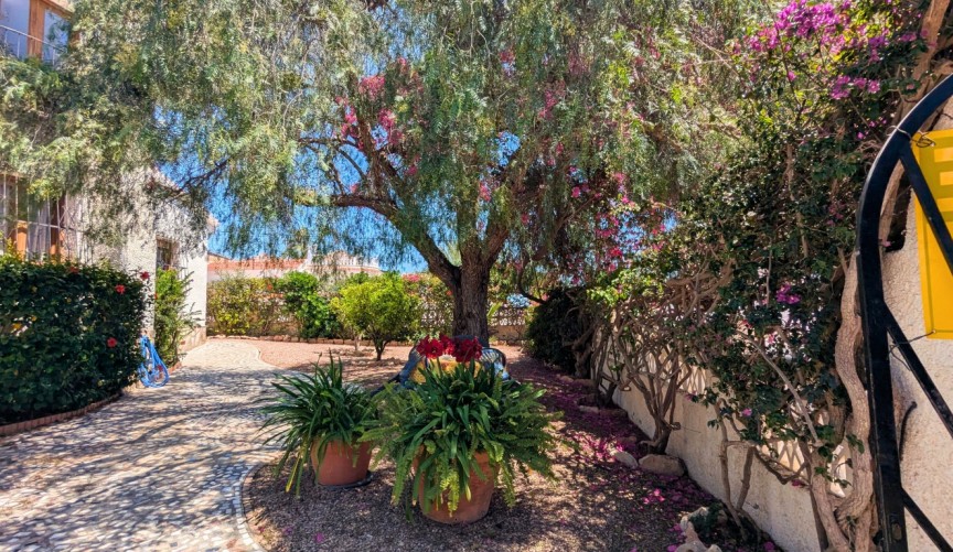 Brukt - Villa -
Ciudad Quesada - Costa Blanca