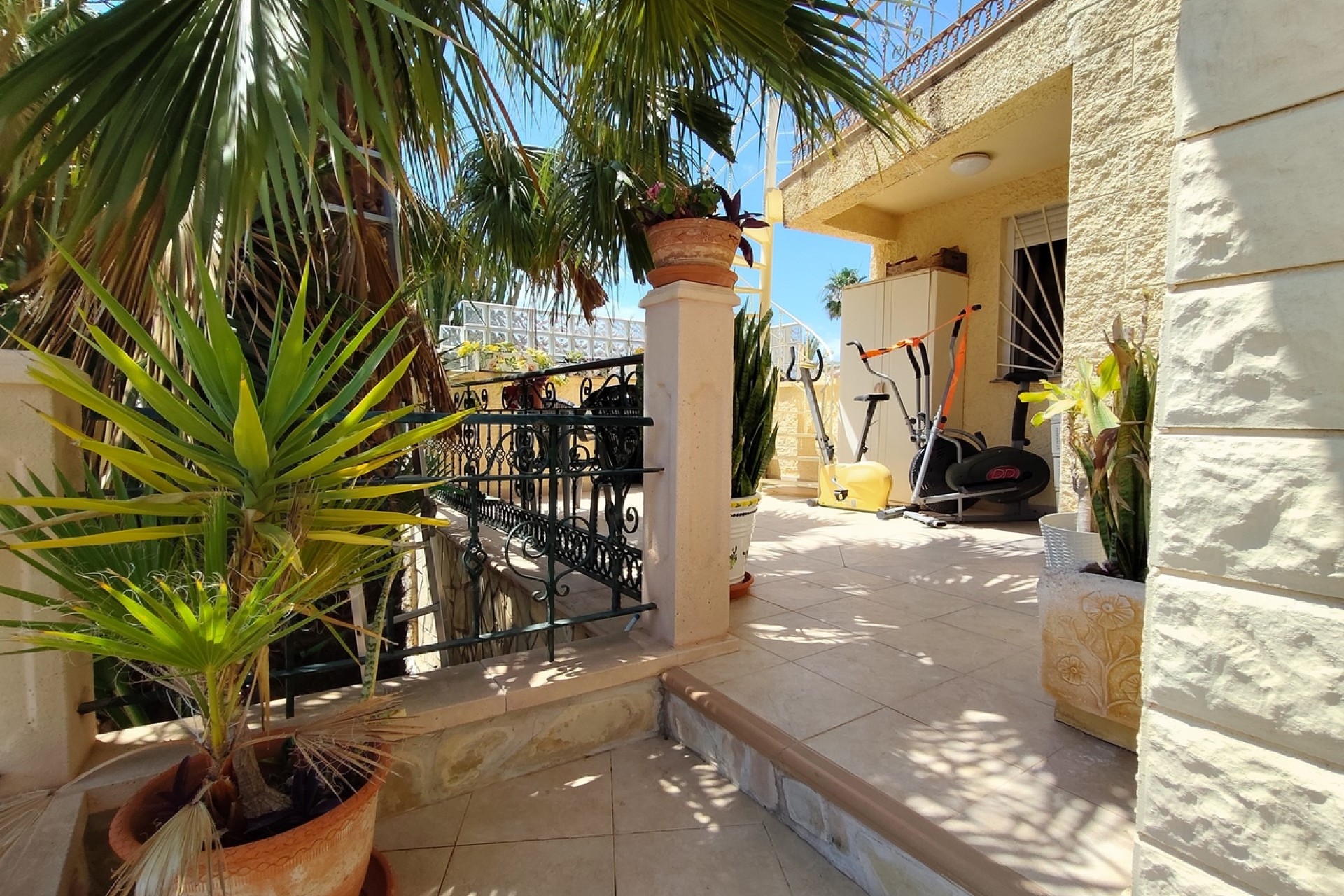 Brukt - Villa -
Ciudad Quesada - Costa Blanca